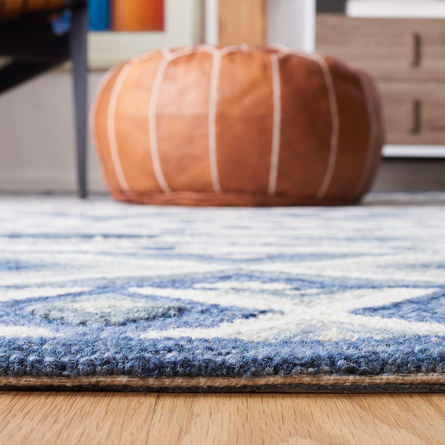 SAFAVIEH Area Rug 8x10 - Roslyn Collection - Large - Blue & Grey, Handmade Wool, Moroccan Boho Design, Ideal for Living Room, Bedroom, Office, Dining Space (ROS602M)