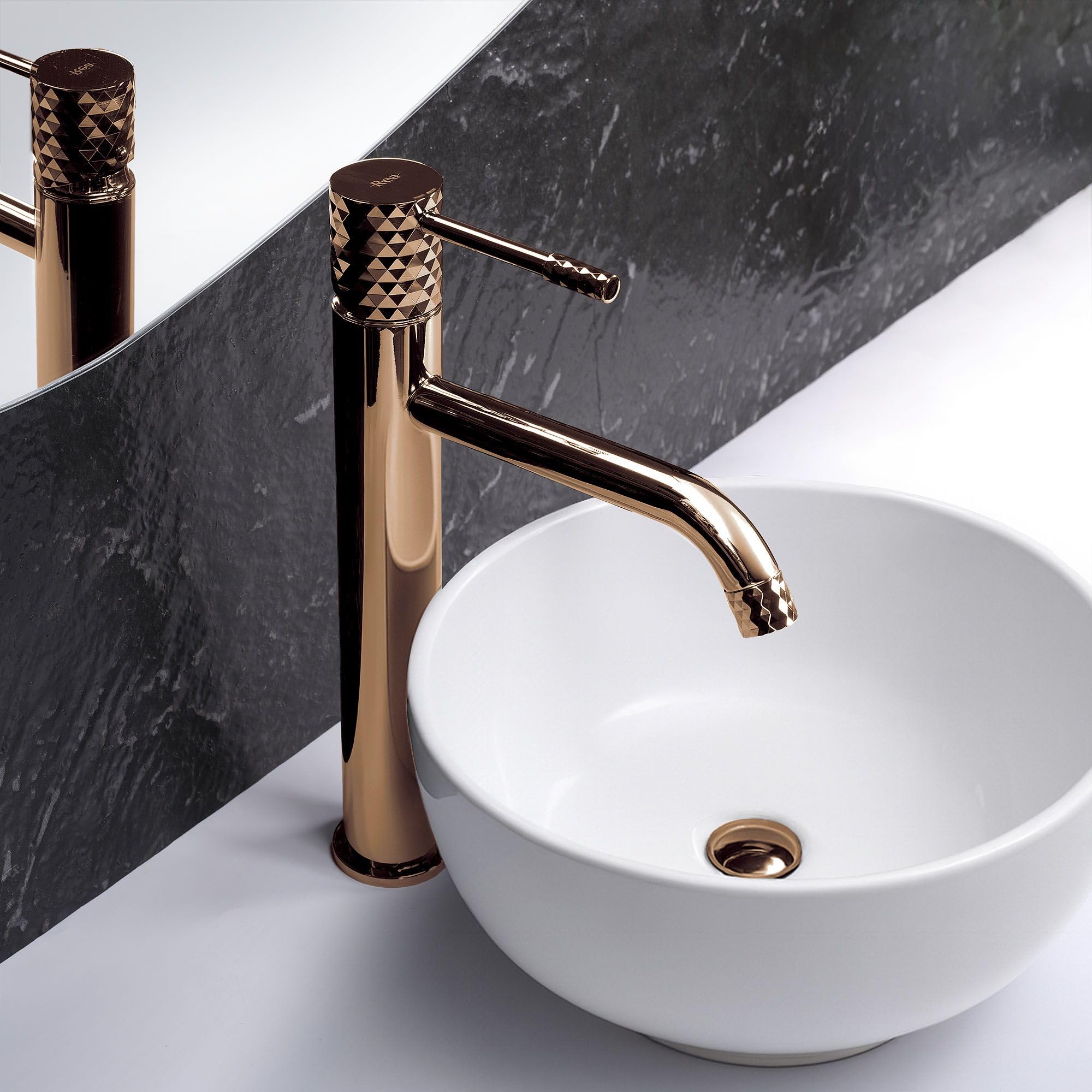 Rea - Bateria Umywalkowa Łazienkowa Lungo Diamond Wysoka, Mosiądz, Głowica Ceramiczna