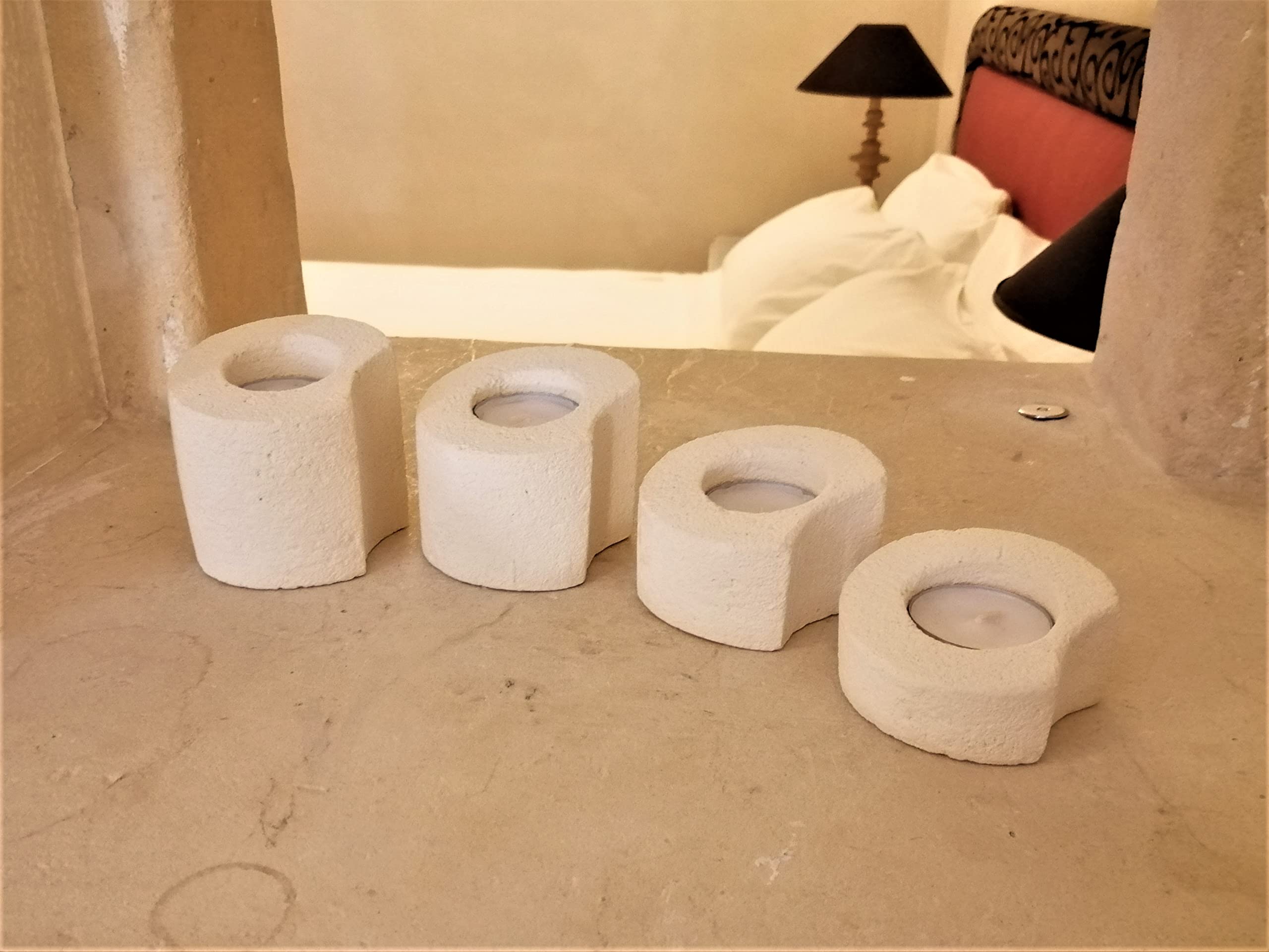 Lot de 4 bougeoirs cylindriques, idée Cadeau de Design Moderne pour bonbonnières ou décorations. Produit Artisanal.