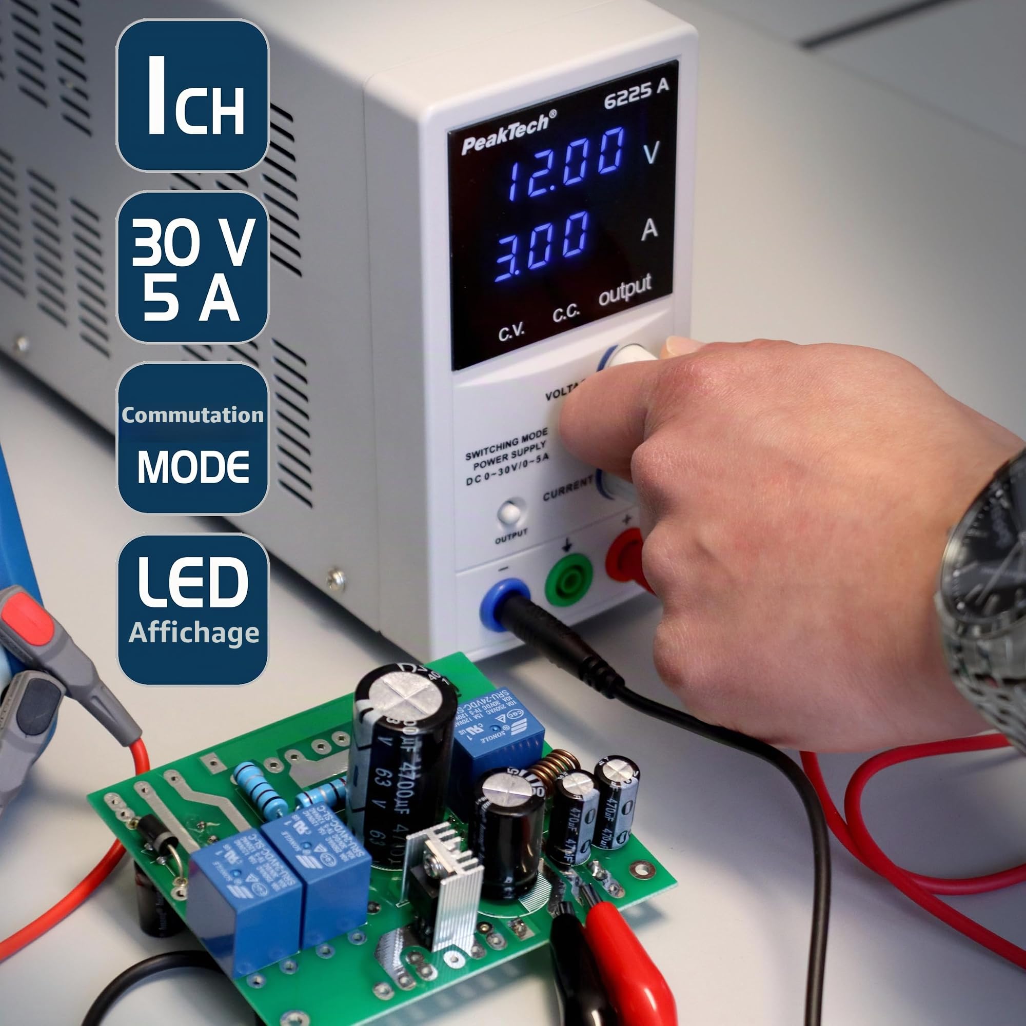 PeakTech 6225 A - Alimentation de Laboratoire DC 0-30V / 0-5A, Réglable, Affichage LED à 4 chiffres, Alimentation Stabilisée à Découpage, Protection contre les Surcharges et les Courts-circuits