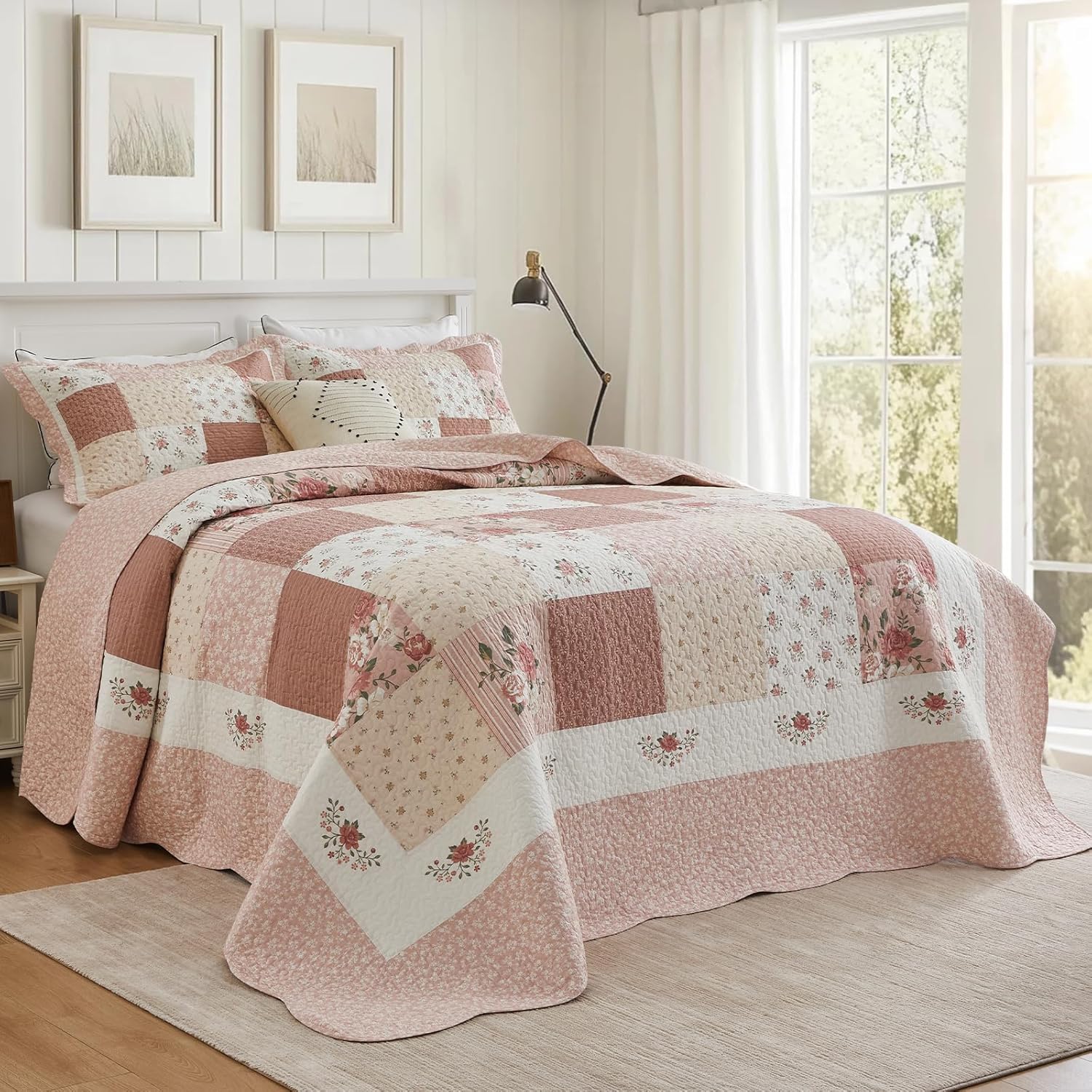 Oversized King Bedspreads 128x120 Extra Wide - Floral Plaid Patchwork Farmhouse Reversible California King Quilt Set, 3PCS Lightweight Thin Comforter Coverlet Set, Cal King, Pink/Beige
