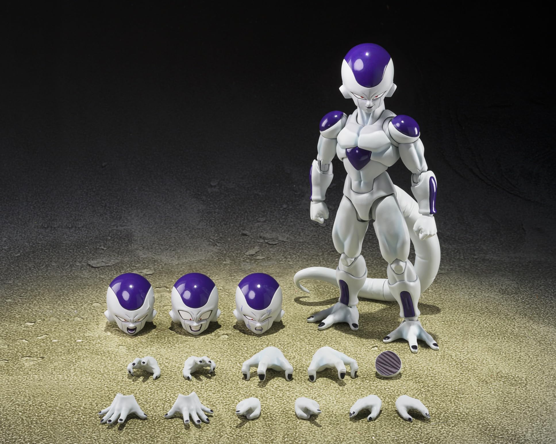 TAMASHII Nations - Dragon Ball Z - Frieza Cuarta Forma S.H.Figuarts Figura de Acción