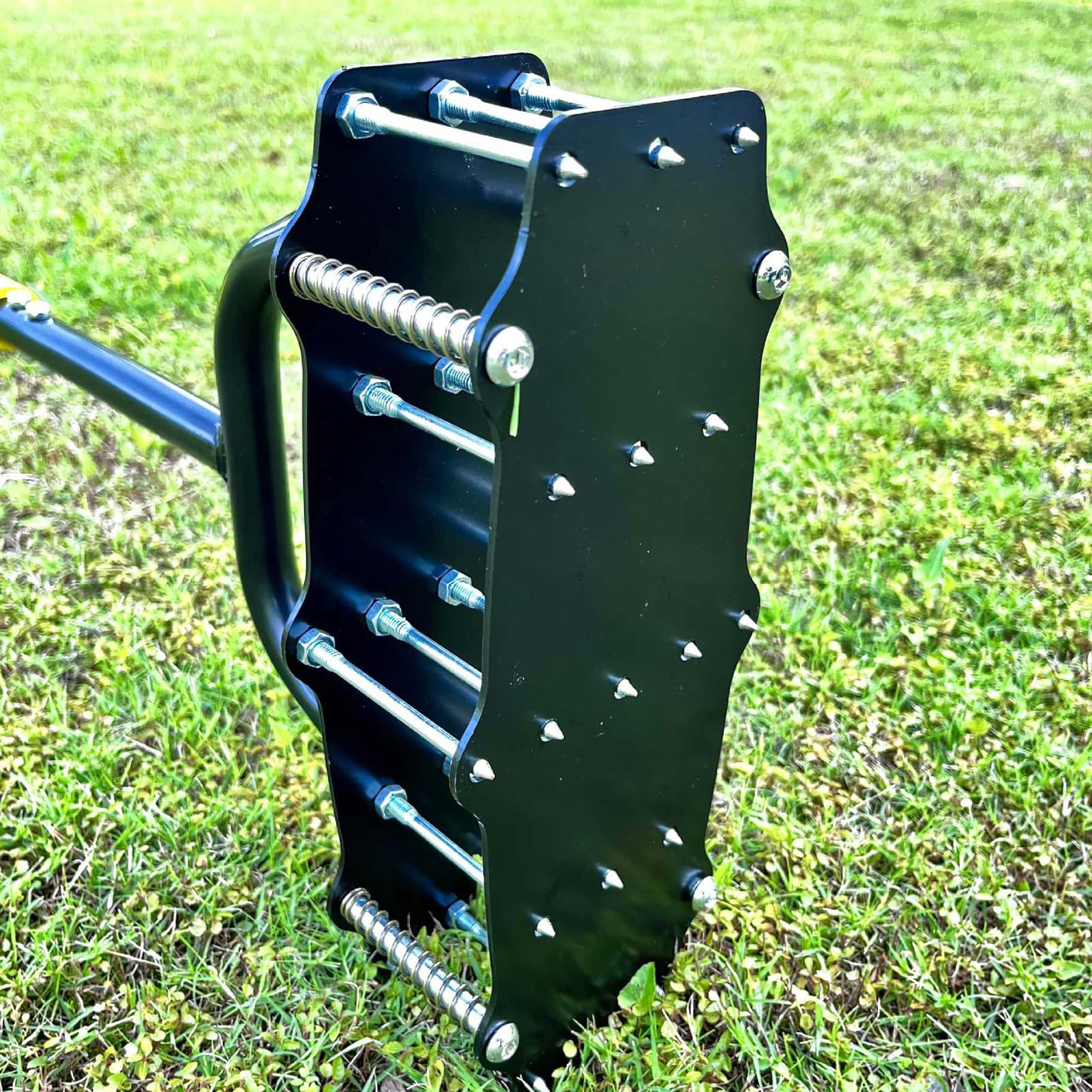 Aireador de Césped Herramienta Manual para Aflojar Suelo | Diseño con resorte, aireador para césped con 17 púas de acero para Mantenimiento de Jardín y Césped
