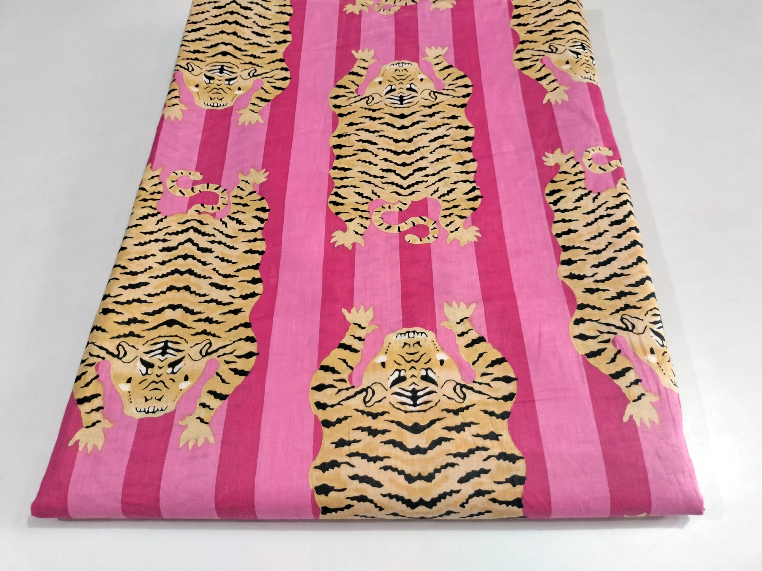 Tissu imprimé floral sérigraphié pour couture 5 yards INDACORIFY