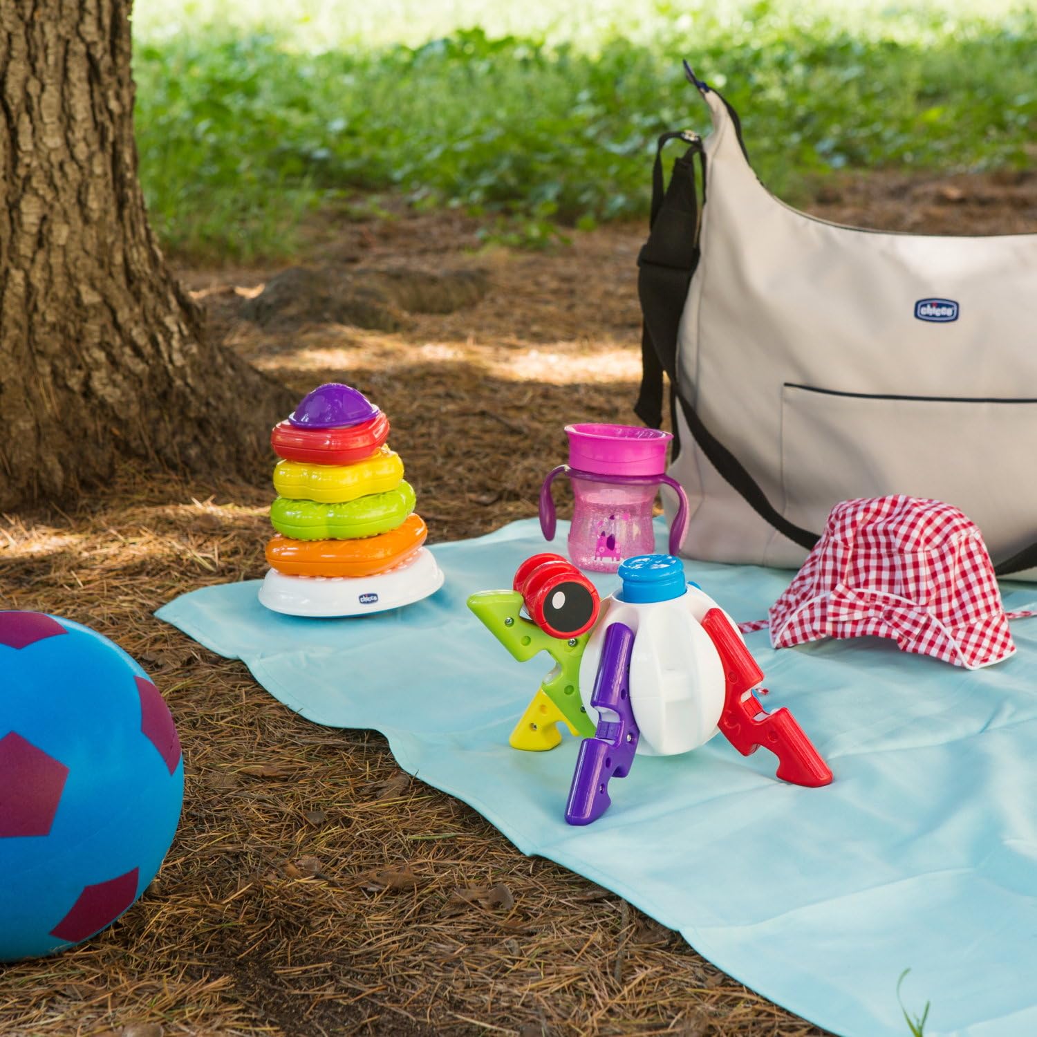 Chicco Torre Anelli 2in1 Gioco Impilabile, Centro attività, Gioco Forme Incastri e Texture Differenti, Sviluppo Manualità e Coordinazione, Regalo Bambino, 6-36 Mesi