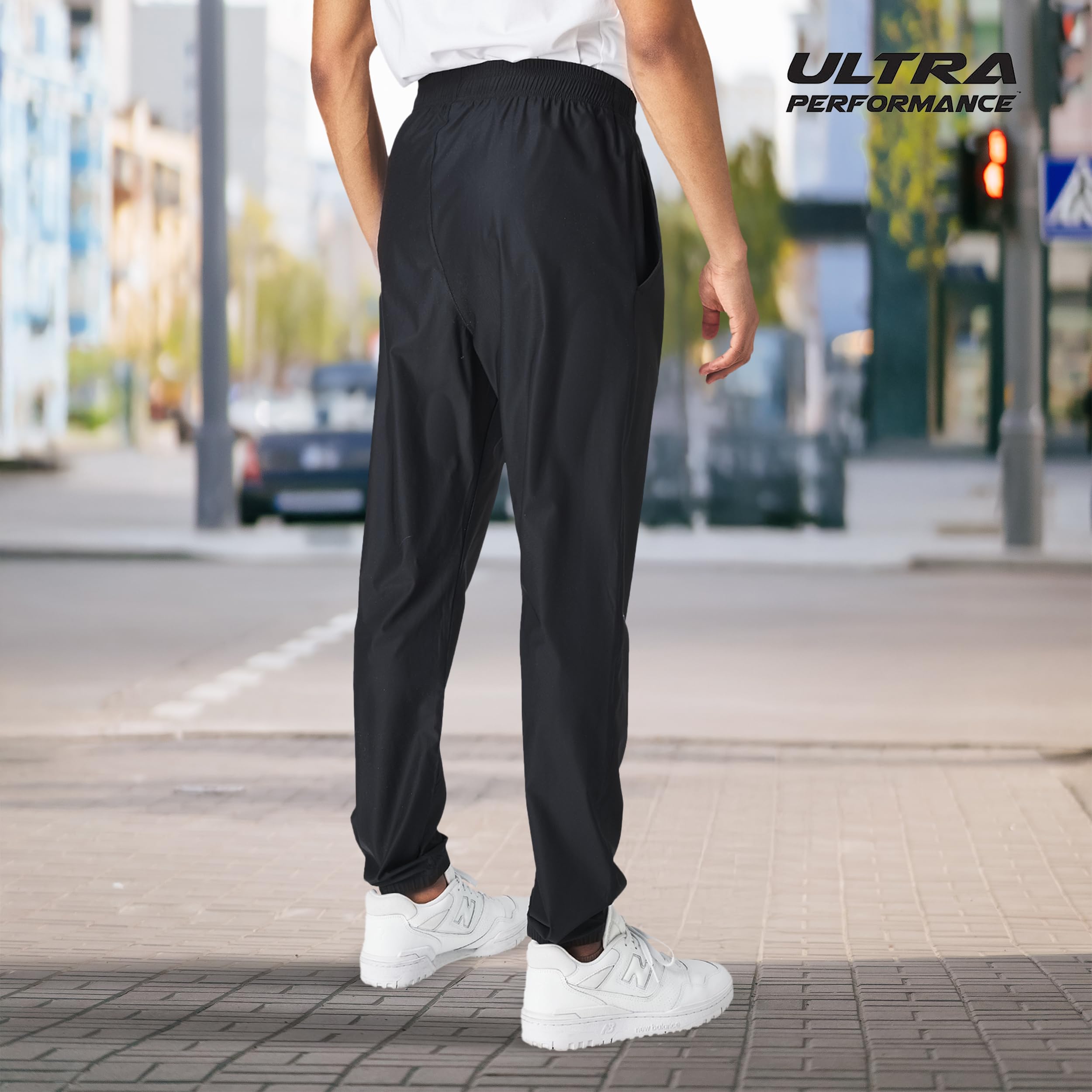 Ultra Performance Pantalones deportivos para hombre, pantalones deportivos de nailon elástico, pantalones deportivos de entrenamiento activo con bolsillos para hombre