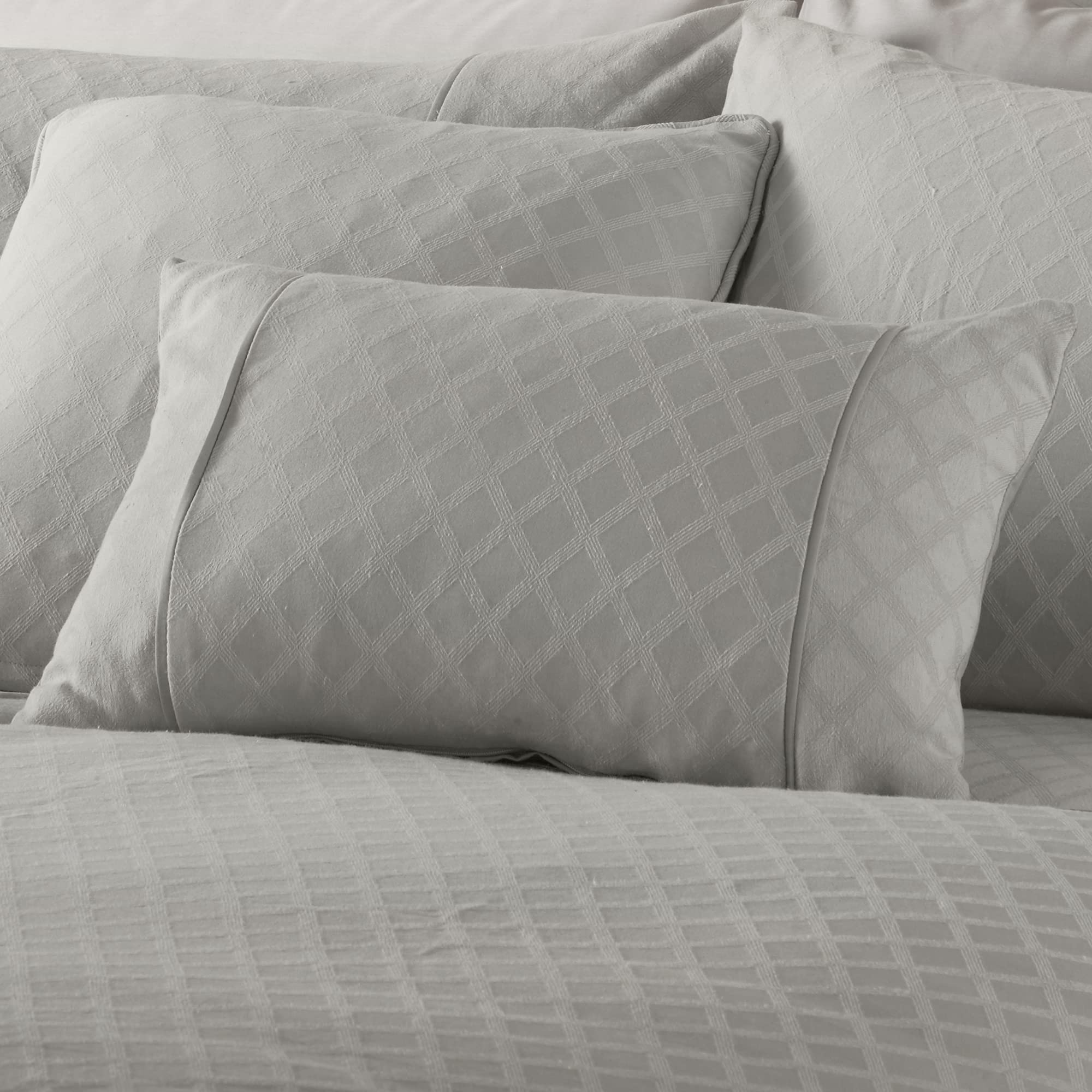Dreams & Drapes Woven - Croma - Jacquard Filled Cushion - 30 x 50cm in Silver