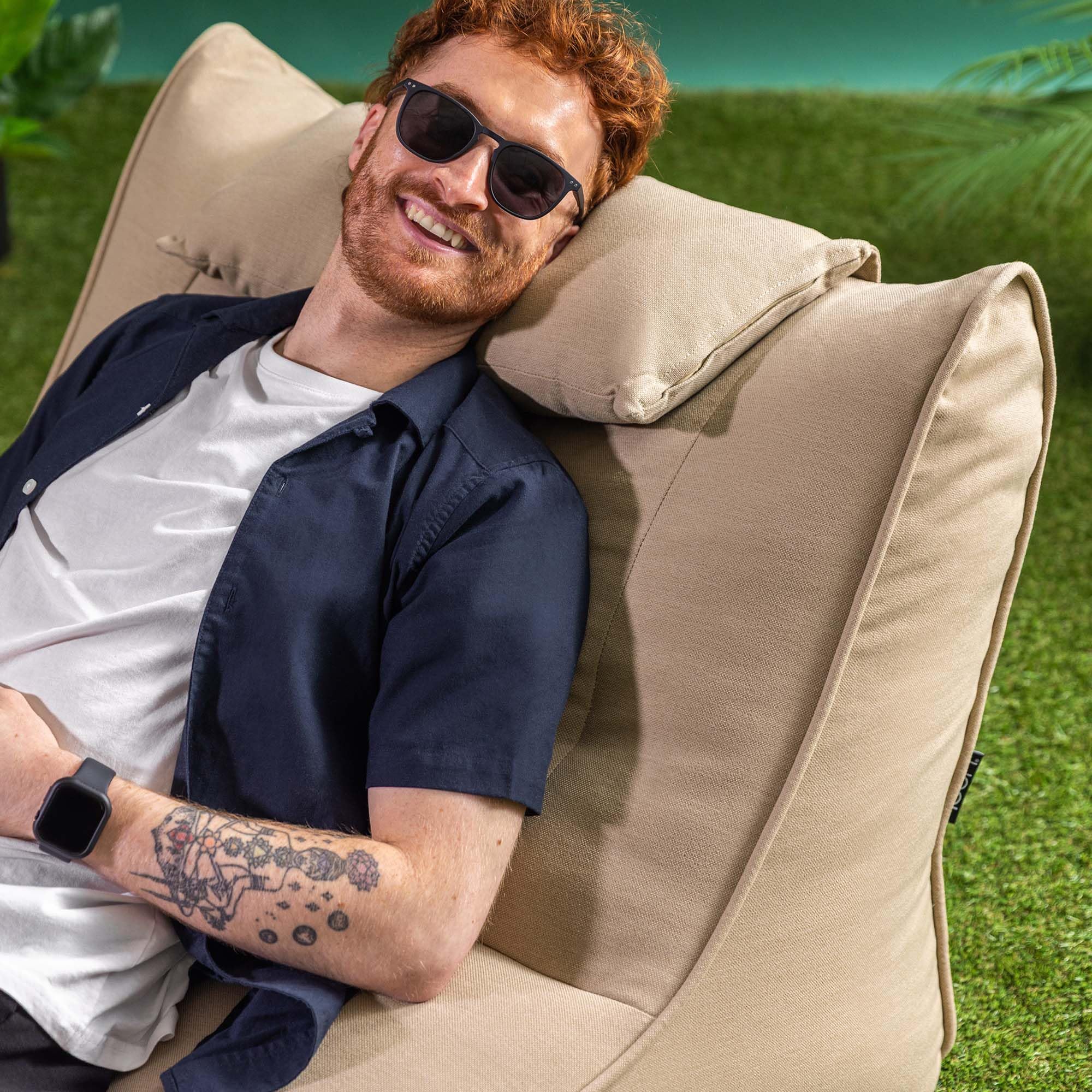 Icon Nova Outdoor Sitzsack Sessel für Erwachsene, Beige, Olefin Stoff für Drinnen und Draußen, Riesen Sitzsack mit Füllung, Bequemer Sessel, Garten, Terrasse, Lounge, Wohnzimmer
