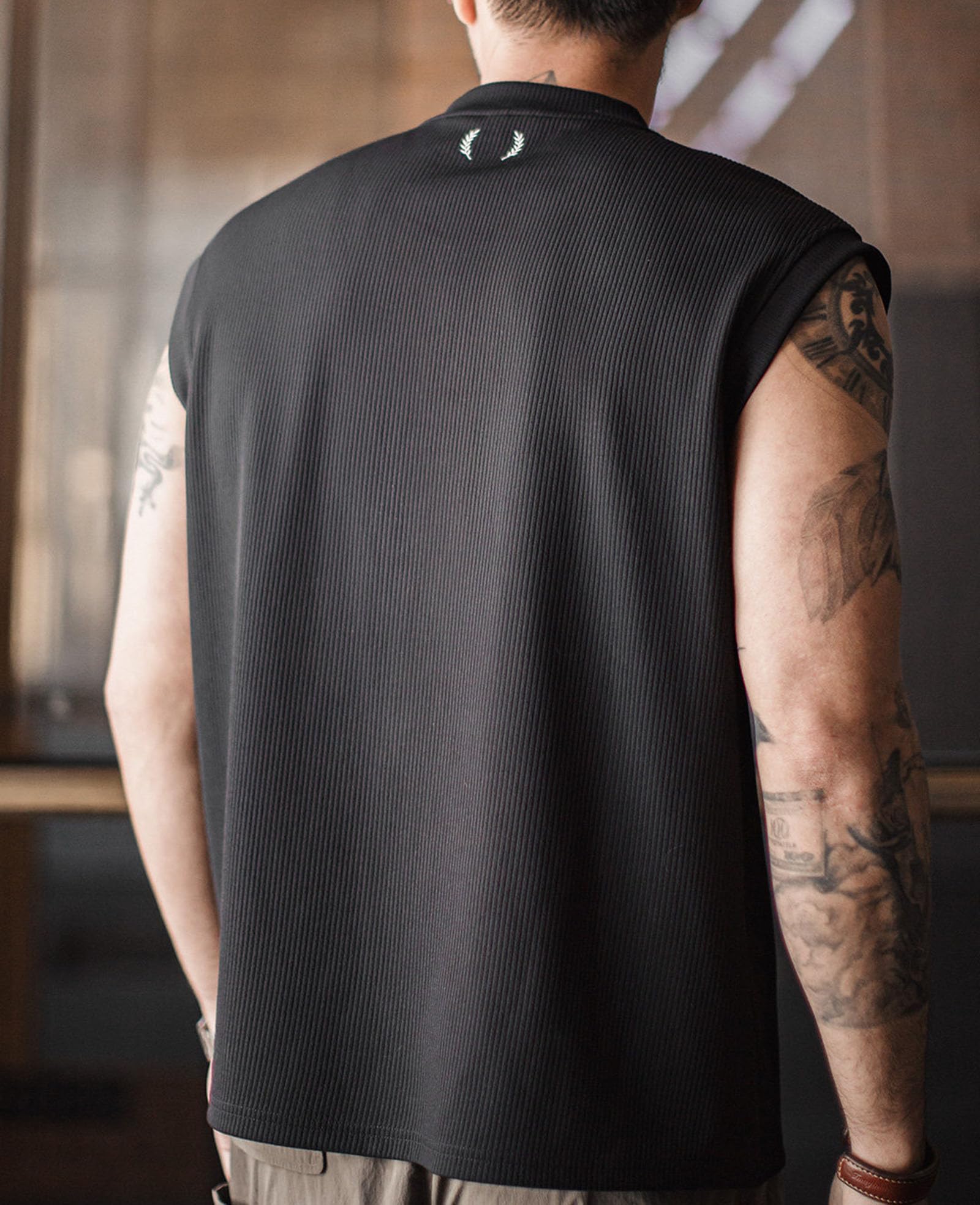 Canottiera da uomo a costine senza maniche, vestibilità comoda, scollo a V, maglietta da palestra o streetwear estate