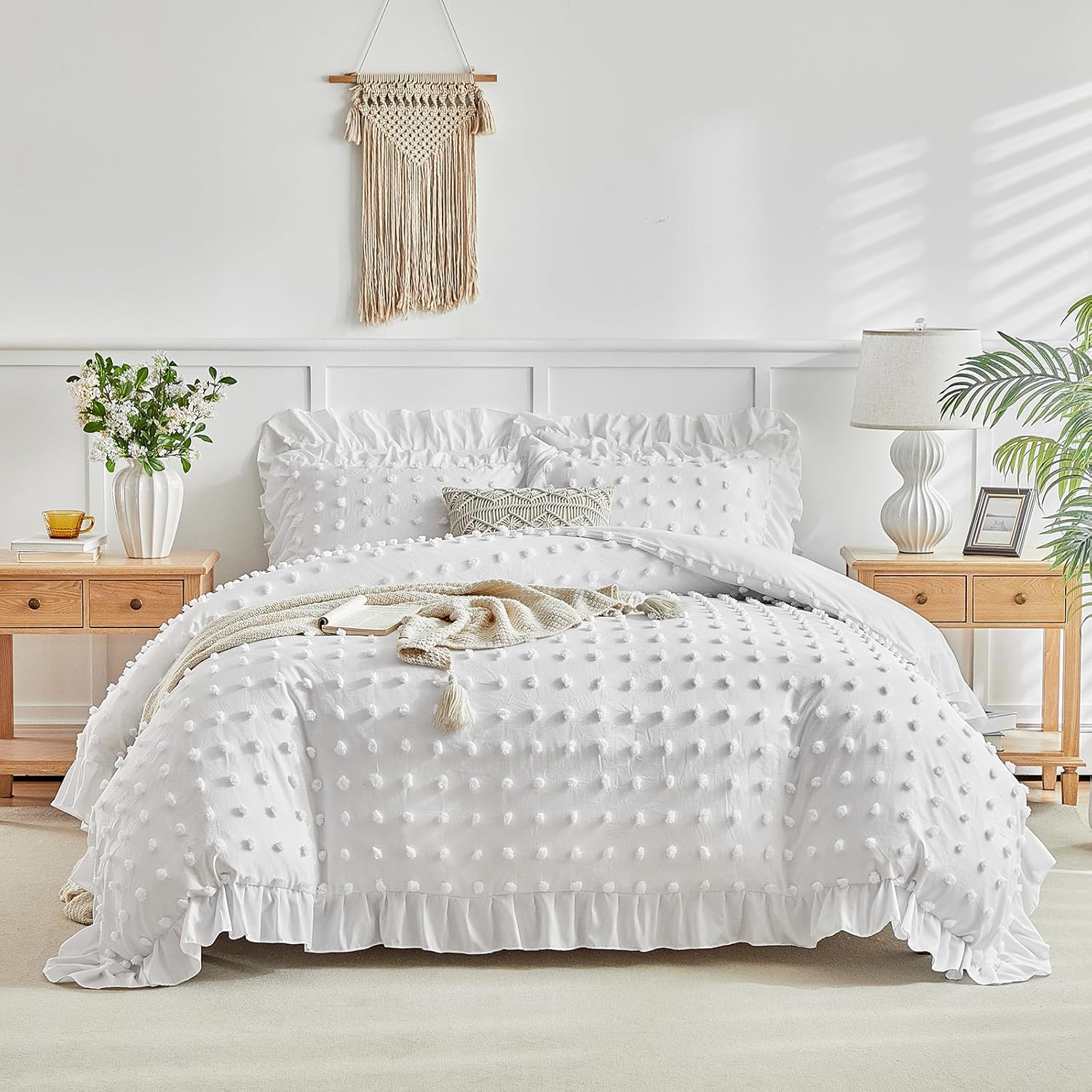 Flysheep Tufted Dots Ruffle Duvet Cover Set King Size, 3 Pieces Vintage Farmhouse Shabby Chic Ruffled Duvet Cover with Zipper Closure, Luxury Jacquard Boho Bohemian Bedding Set (White, King)
