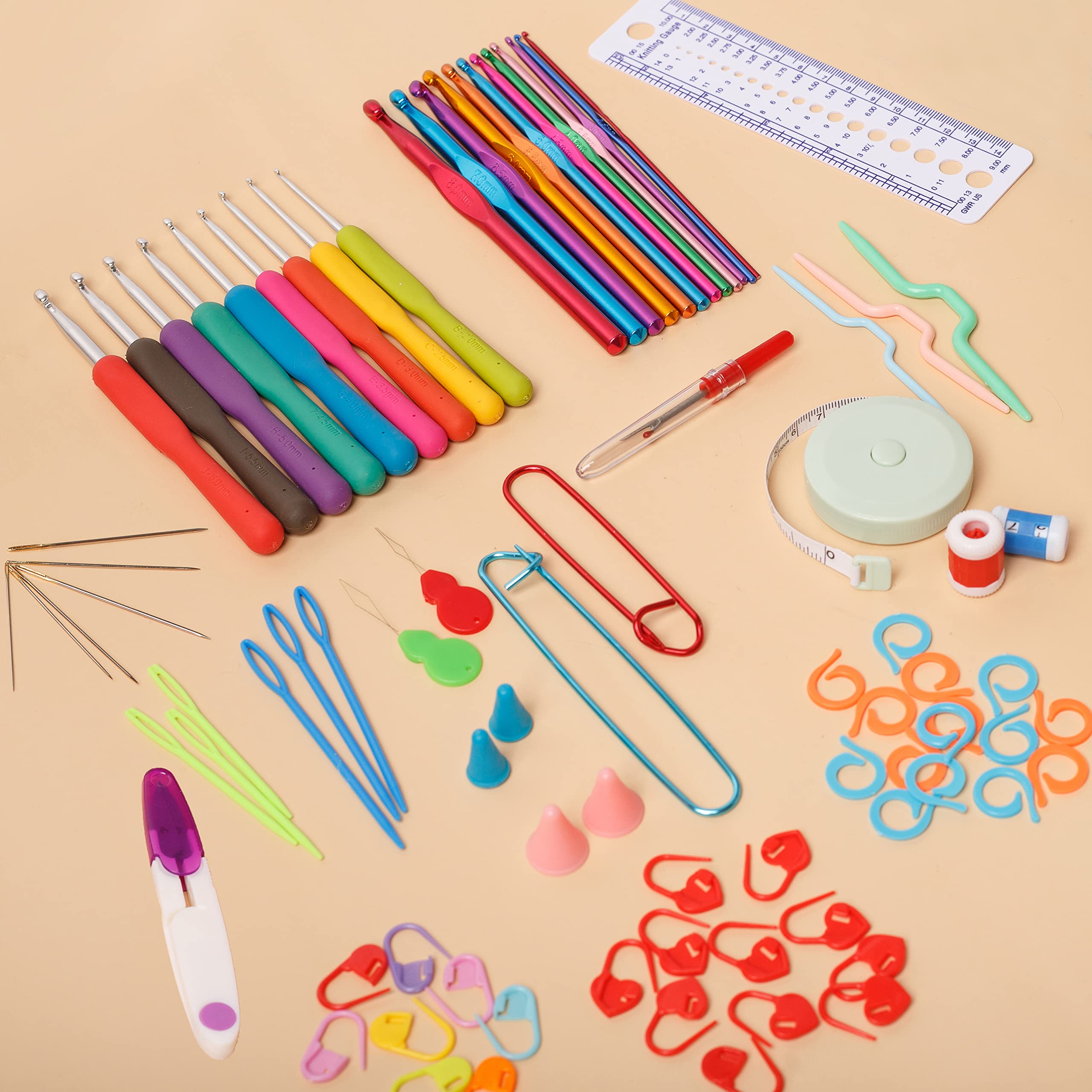 SHAXANO Zestaw haczyków do szydełkowania z etui, 86-częściowy zestaw haczyków do szydełkowania, z 9 gumowymi ergonomicznymi haczykami i 12 aluminiowymi haczykami do szydełkowania, 65 niezbędnych akcesoriów do szycia, tkania, robienia na drutach