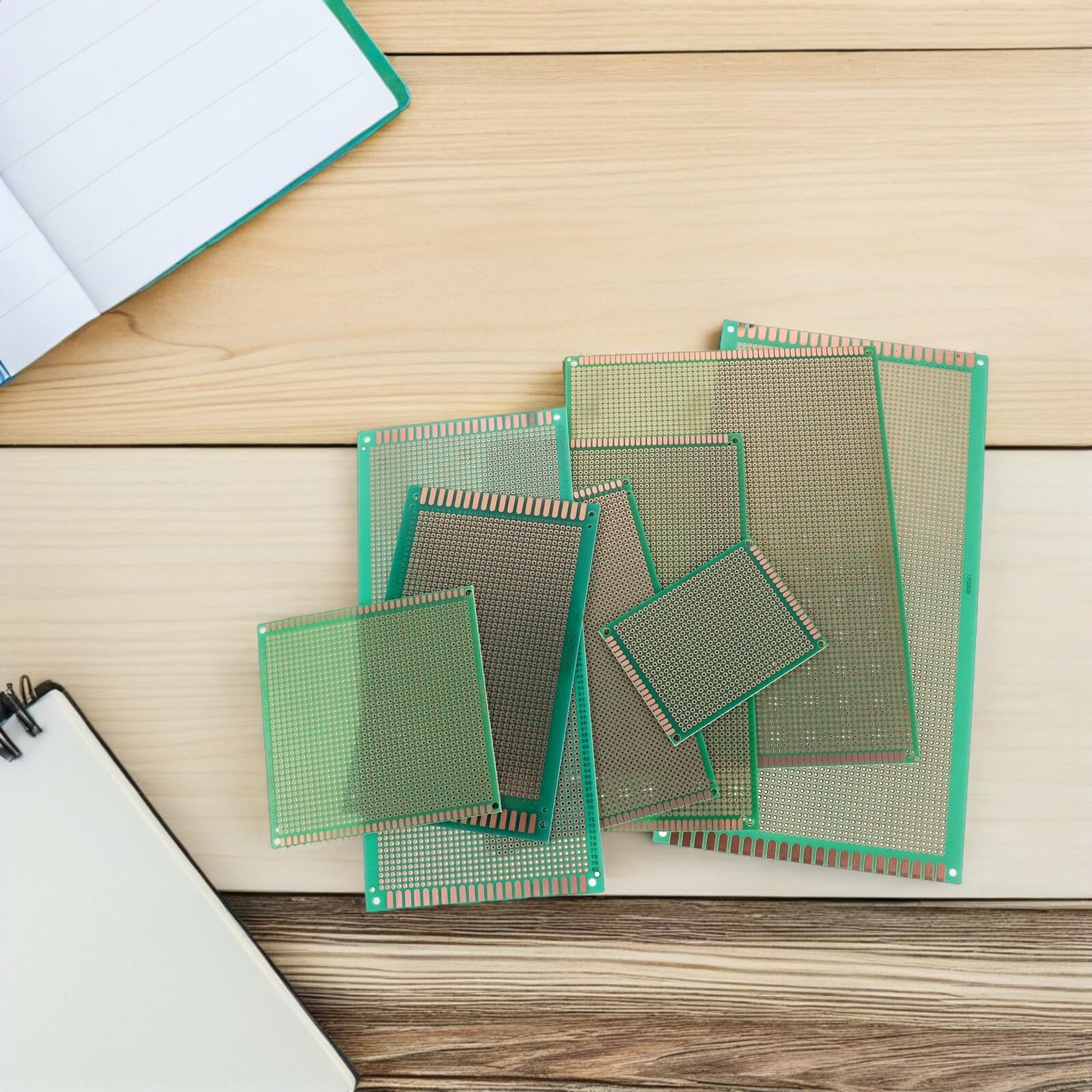 DOITOOL Kit de Placa de Circuito Impreso PCB Sola Cara 8 Piezas de Fibra de Vidrio Perforada para Prototipos y Proyectos DIY de Electrónica