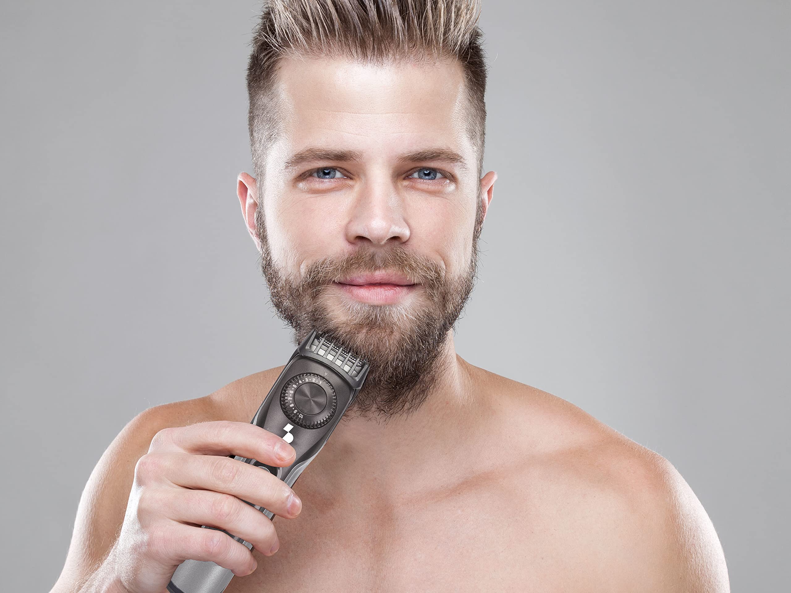 Beper 40.332 - Regolabarba ricaricabile, adatto anche per capelli, lame rimovibili in acciaio inossidabile, 20 lunghezze, ricarica con cavo USB (adattatore da parete non incluso)