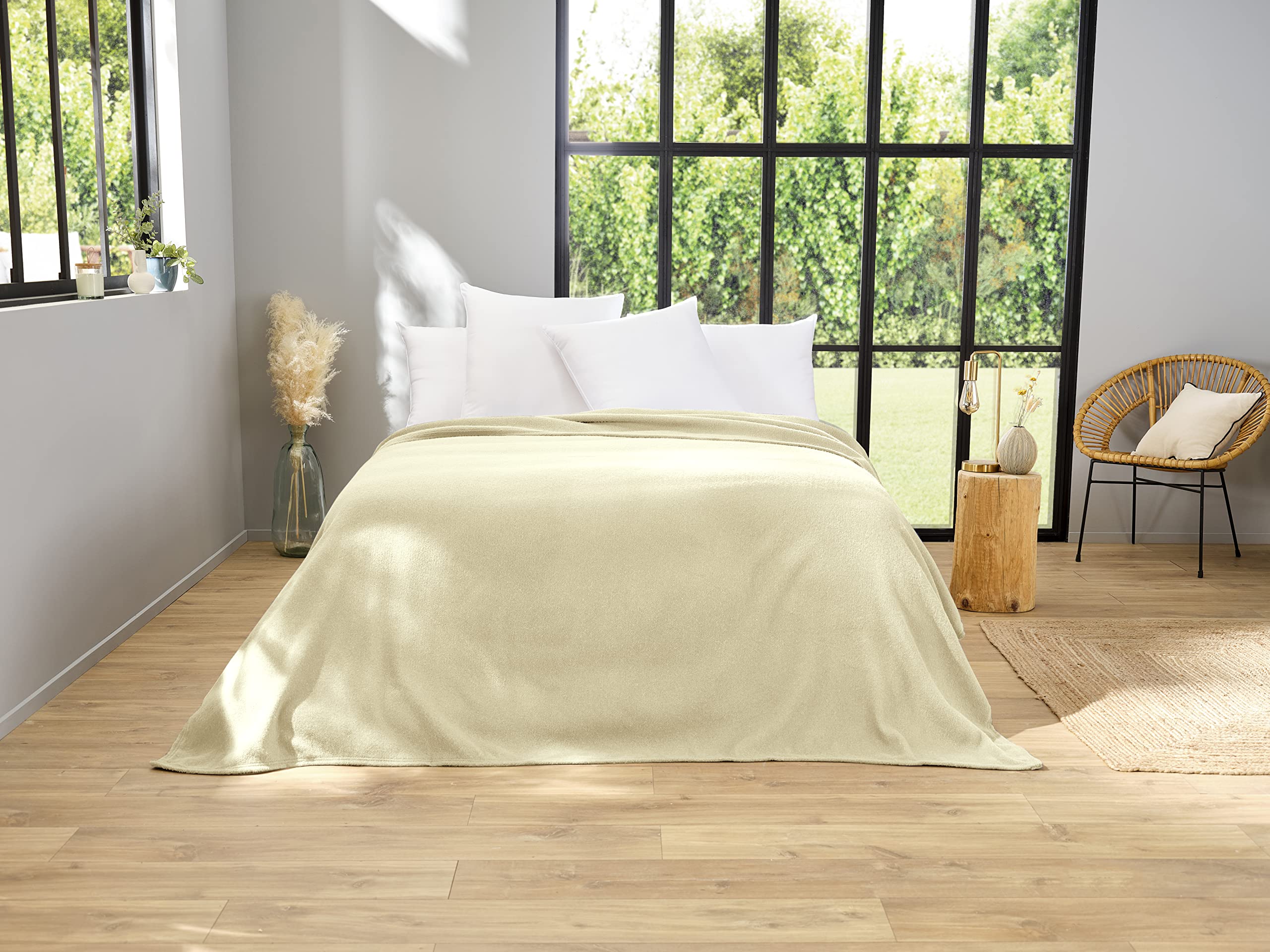 Couverture CHAMPERY Blanchi TOISON D'OR en pure laine vierge pour grand lit