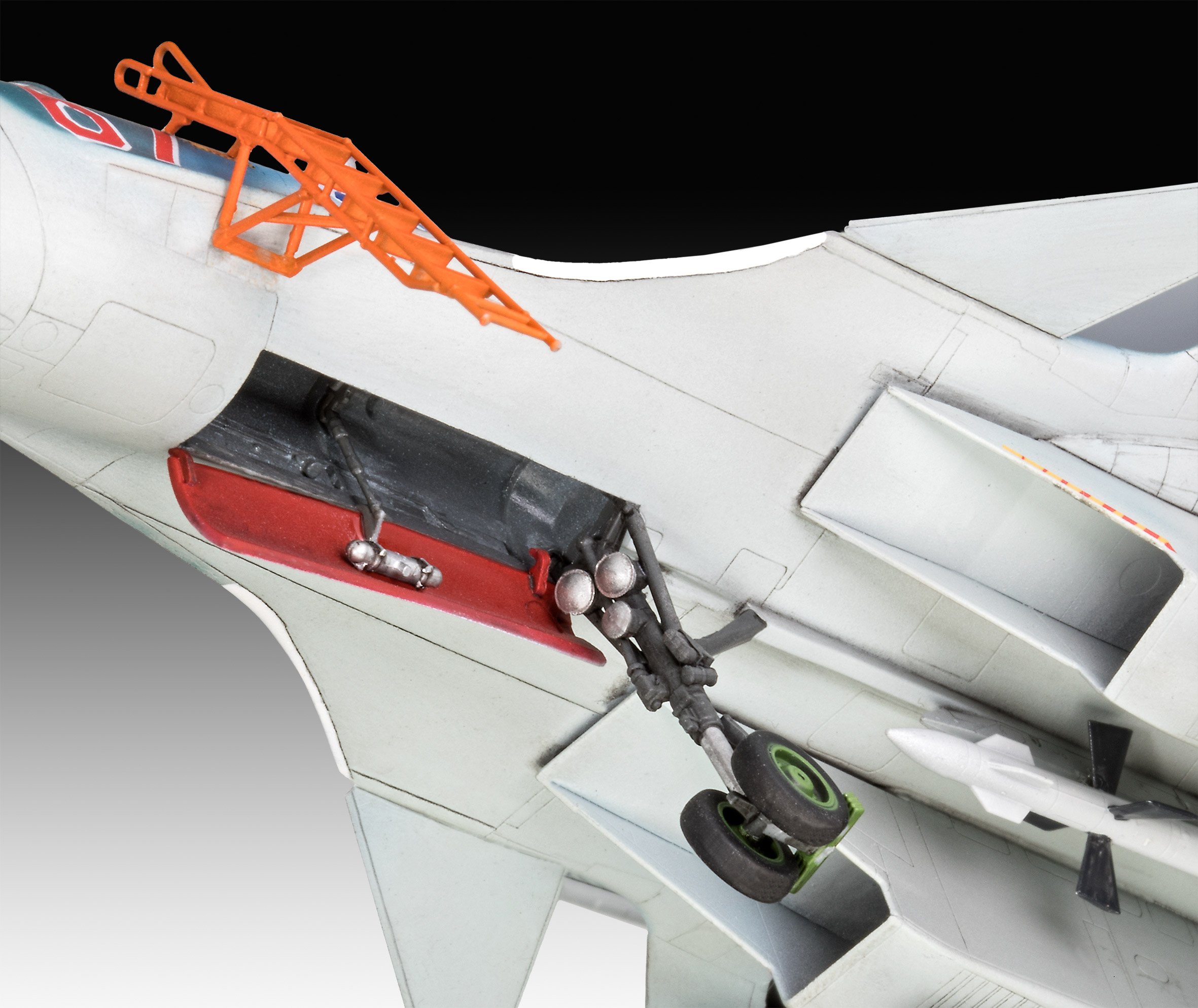 Amazon | ドイツレベル 1/72 ロシア空軍 スホーイ Su-33 フランカー