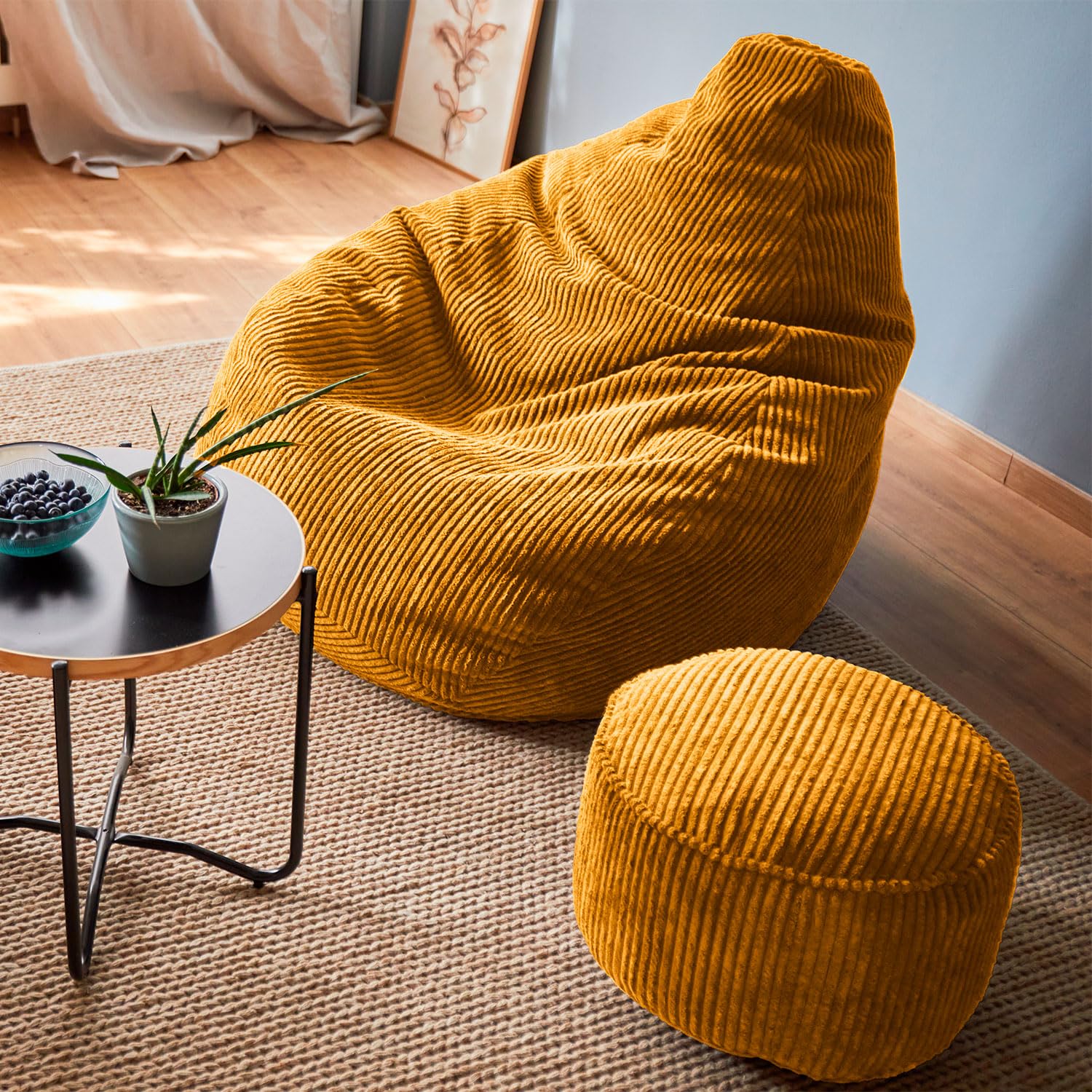 Lumaland Pouf en velours | Compact de 50 L avec fonction 3 en 1 : Tabouret confortable, table basse pratique et élégant repose-pieds pour intérieur | Ø 25 x 45 cm [Jaune moutarde]