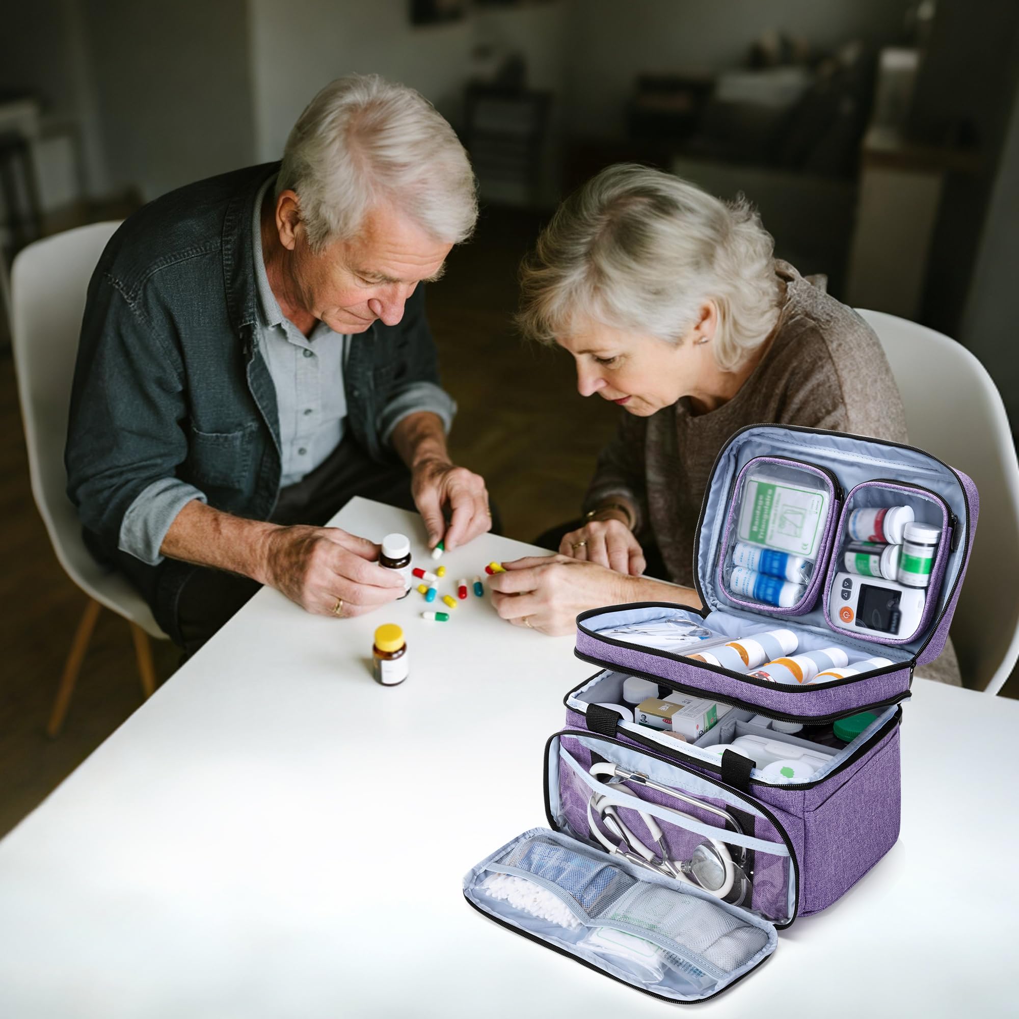BAFASO Sac de Médecine Double Couche avec 2 Pochettes Transparentes Amovibles, Sac de rangement de Médicaments pour Les Voyages et I'usage Quotidien (Sac Seulement), Violet