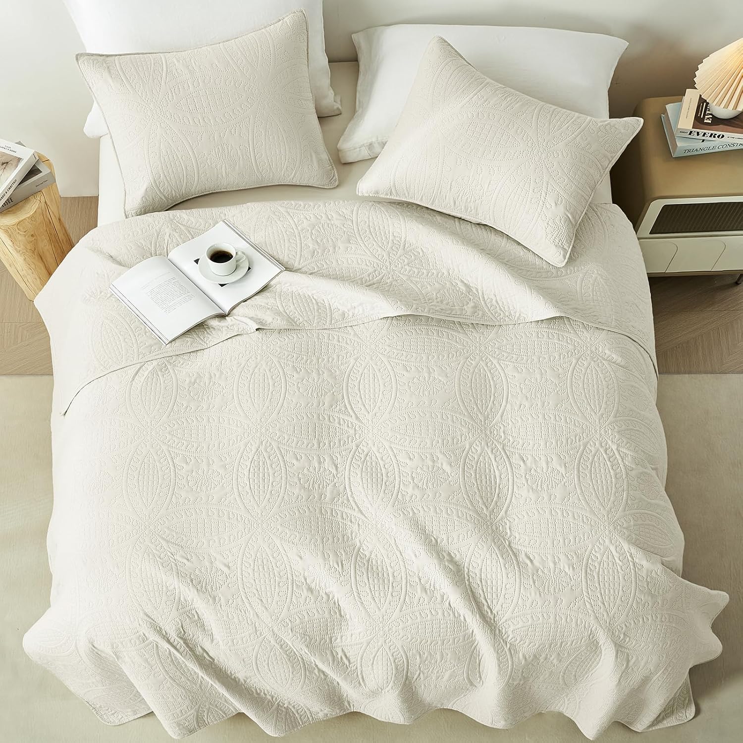 akkialla King/Cal King Quilt Set,Cream Lightweight Bedspread with Coin Pattern, Soft Microfiber Coverlet for All Seasons, Breathable and Skin-Friendly Fabric (1 Quilt, 2 Pillow Shams) - Image 4