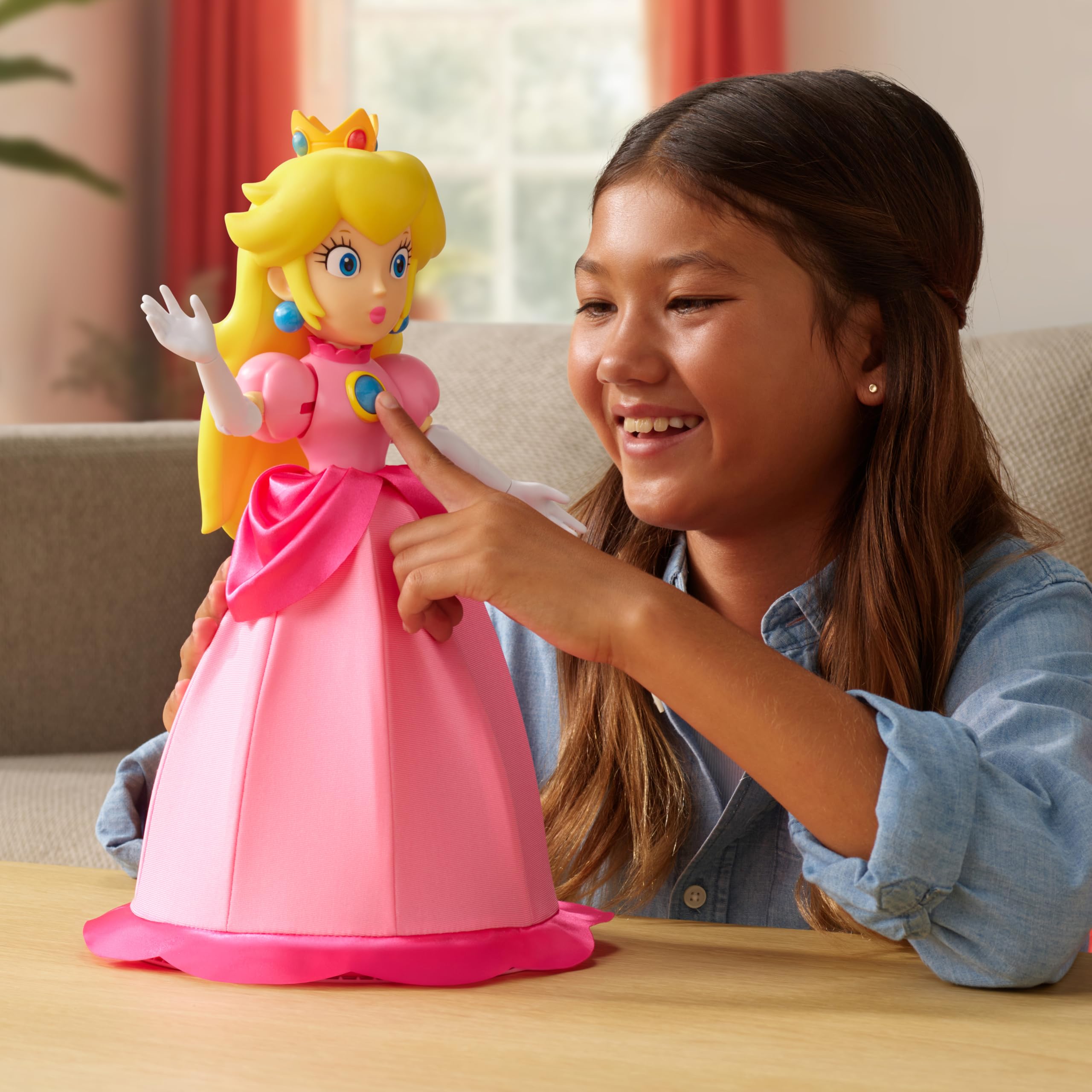 Super Mario Bros Princesa Peach Articulada Muñeca de Jakks Pacific, Licenciada Oficialmente, Posable con Vestido Iconicos y Corona - Regalo Muy Detallado
