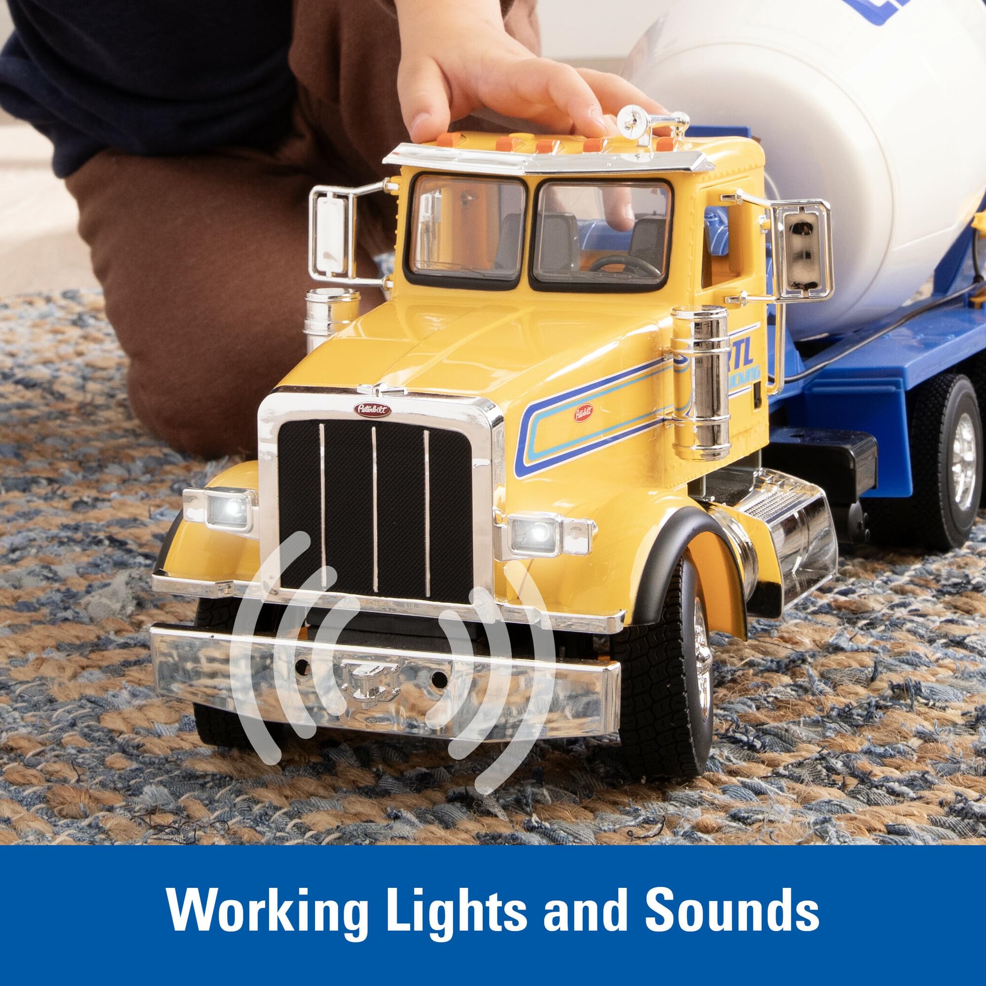 Amazon.com: Tomy Corp. 1:16 Big Farm Peterbilt Semi with Cement