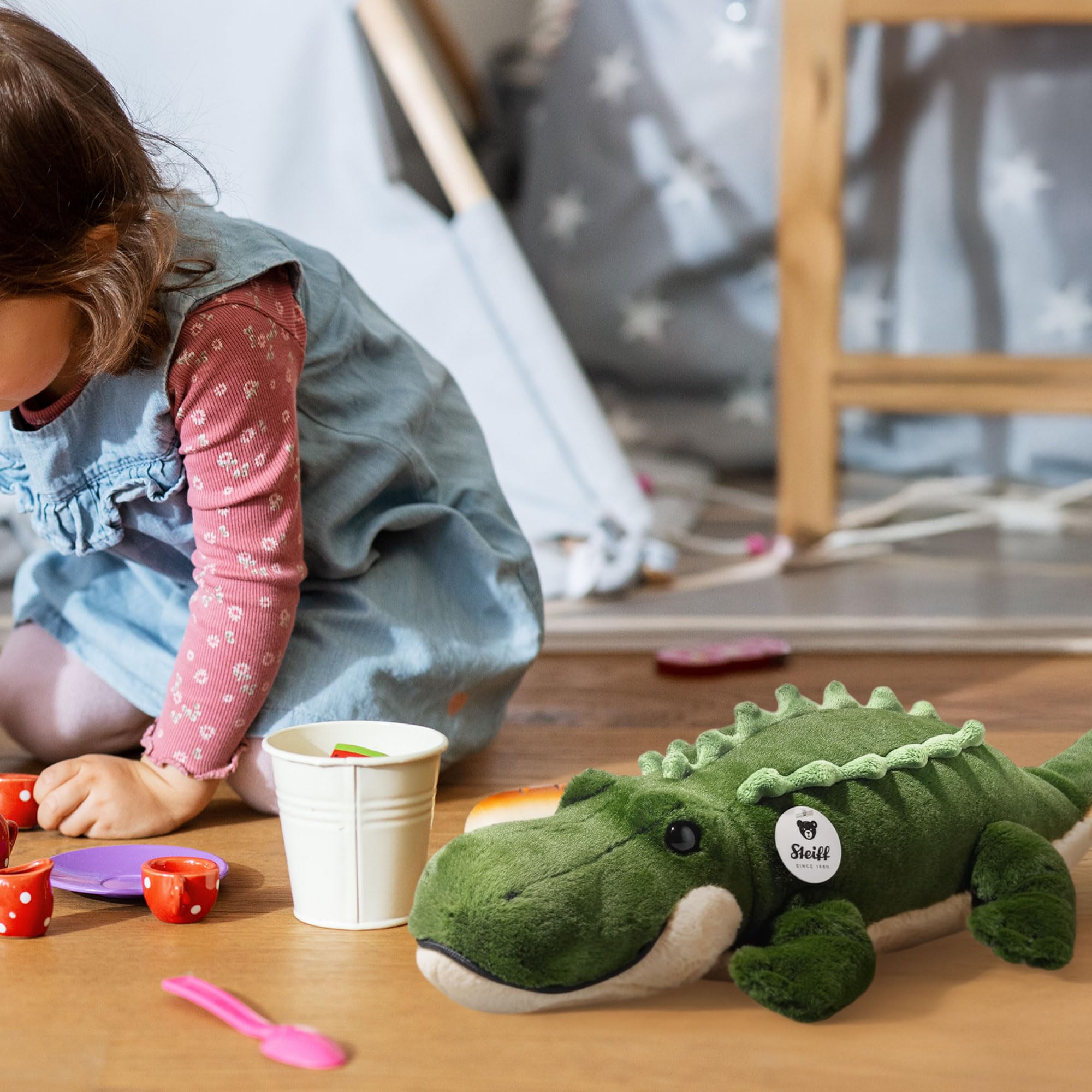 Steiff Pluszak Teddies for Tomorrow Rocko krokodyl, słodka pluszowa zabawka z oczami z tworzywa sztucznego, dla dzieci, chłopców i dziewczynek, pluszowa zabawka 40 cm, khaki, 085536