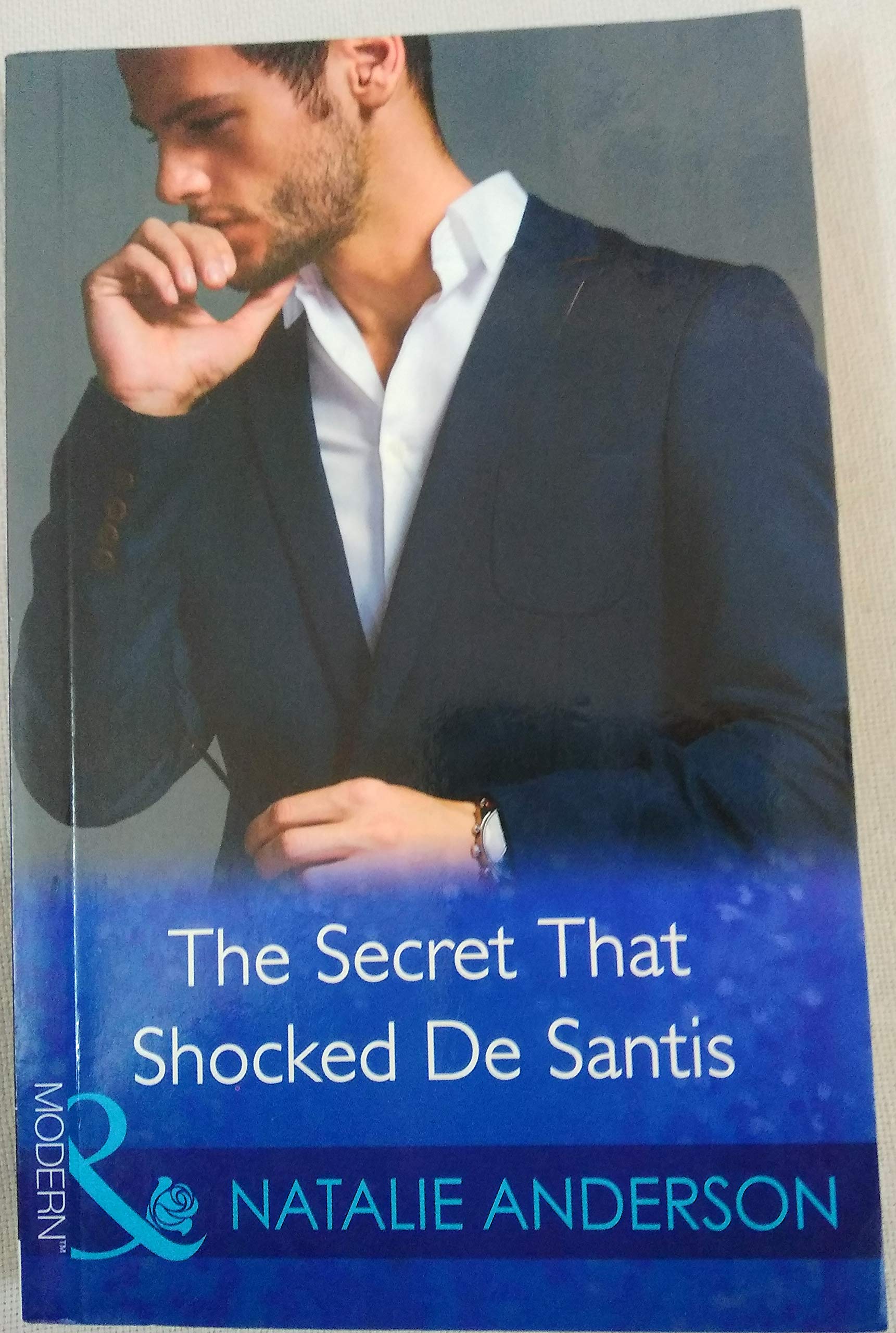 The Secret That Shocked De Santis (Harlequin Modern)