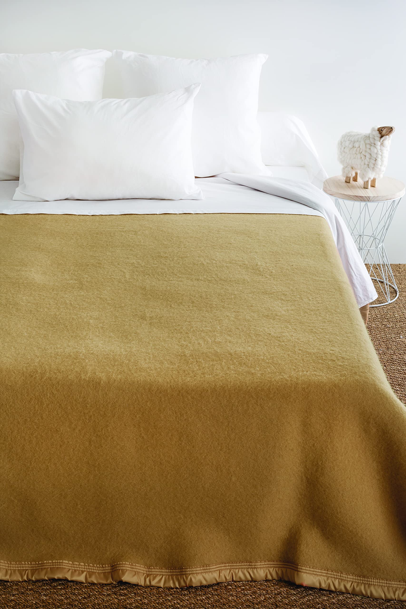 Toison d'Or Volta Blanket, Sand, 220 cm x 240 cm