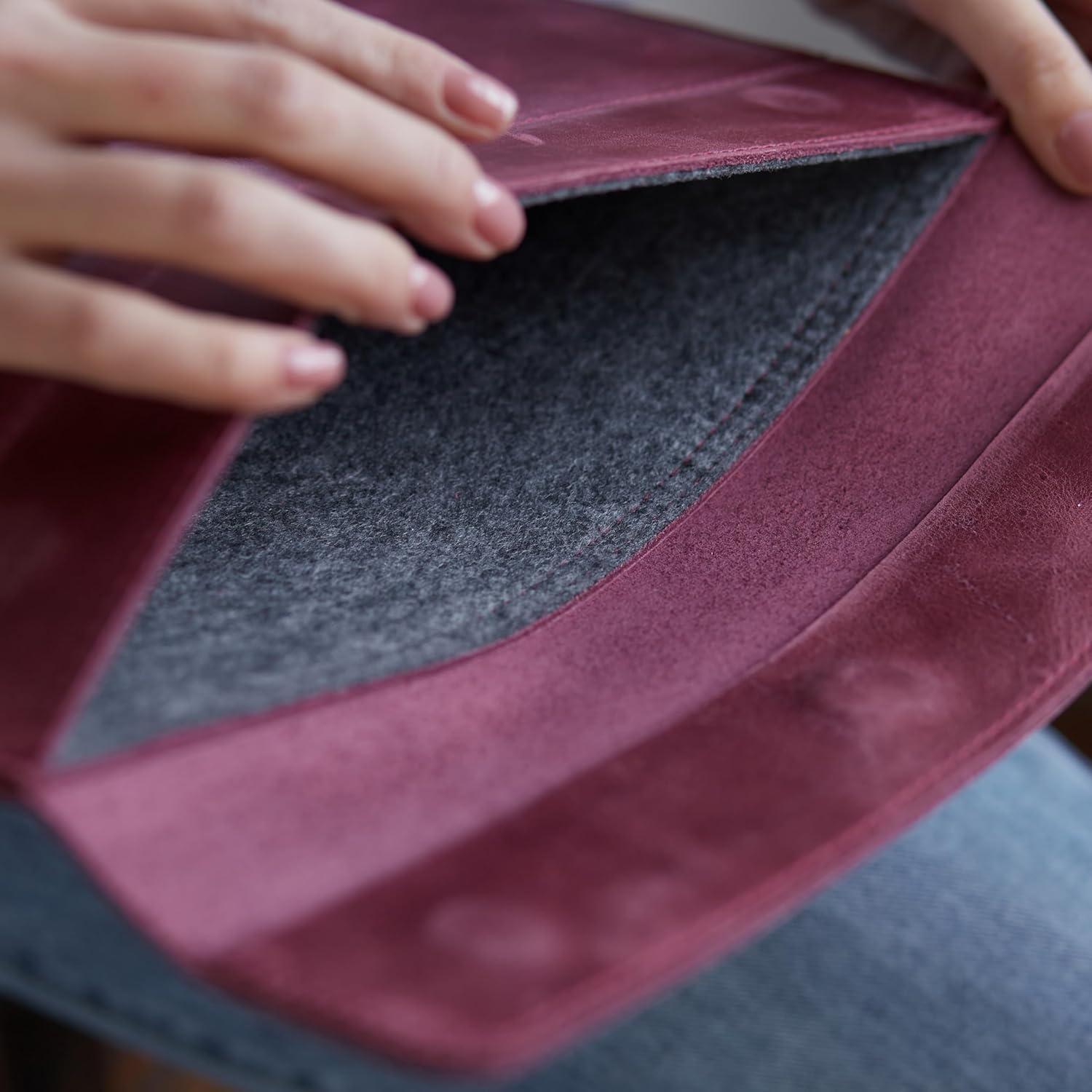 Laptop Leather Sleeve Made for MacBook Air Sleeve 15 inch - Carrying Protective Case Compatible with MacBook Air 15" M2 M3 M4 A2941 А3114 A3241 2023 2024 2025, Genuine Vintage Leather, Burgundy