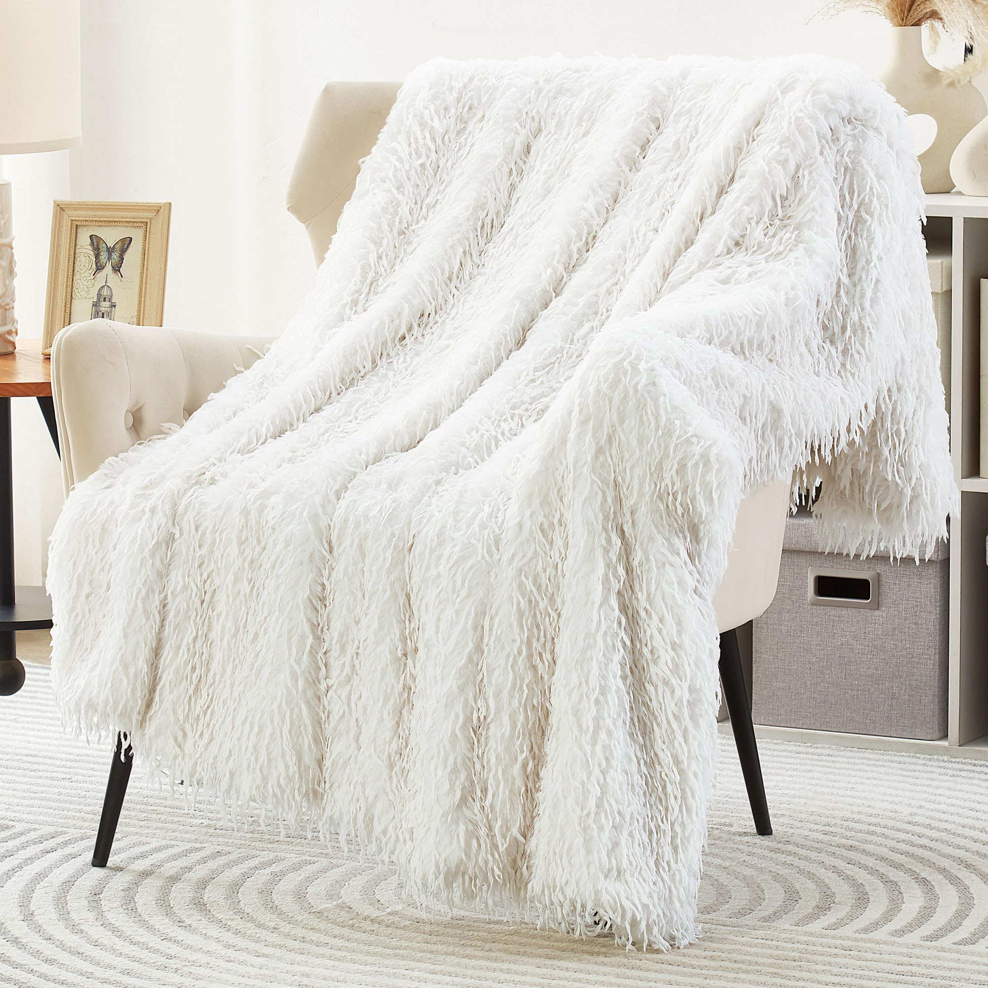 DREAMNINE 850GSM Fluffy Feather Faux Fur Throw Blanket for Couch Sofa 50" x 60", Decorative Soft Cute Shaggy Fuzzy Blankets, Warm Blankets for Winter,