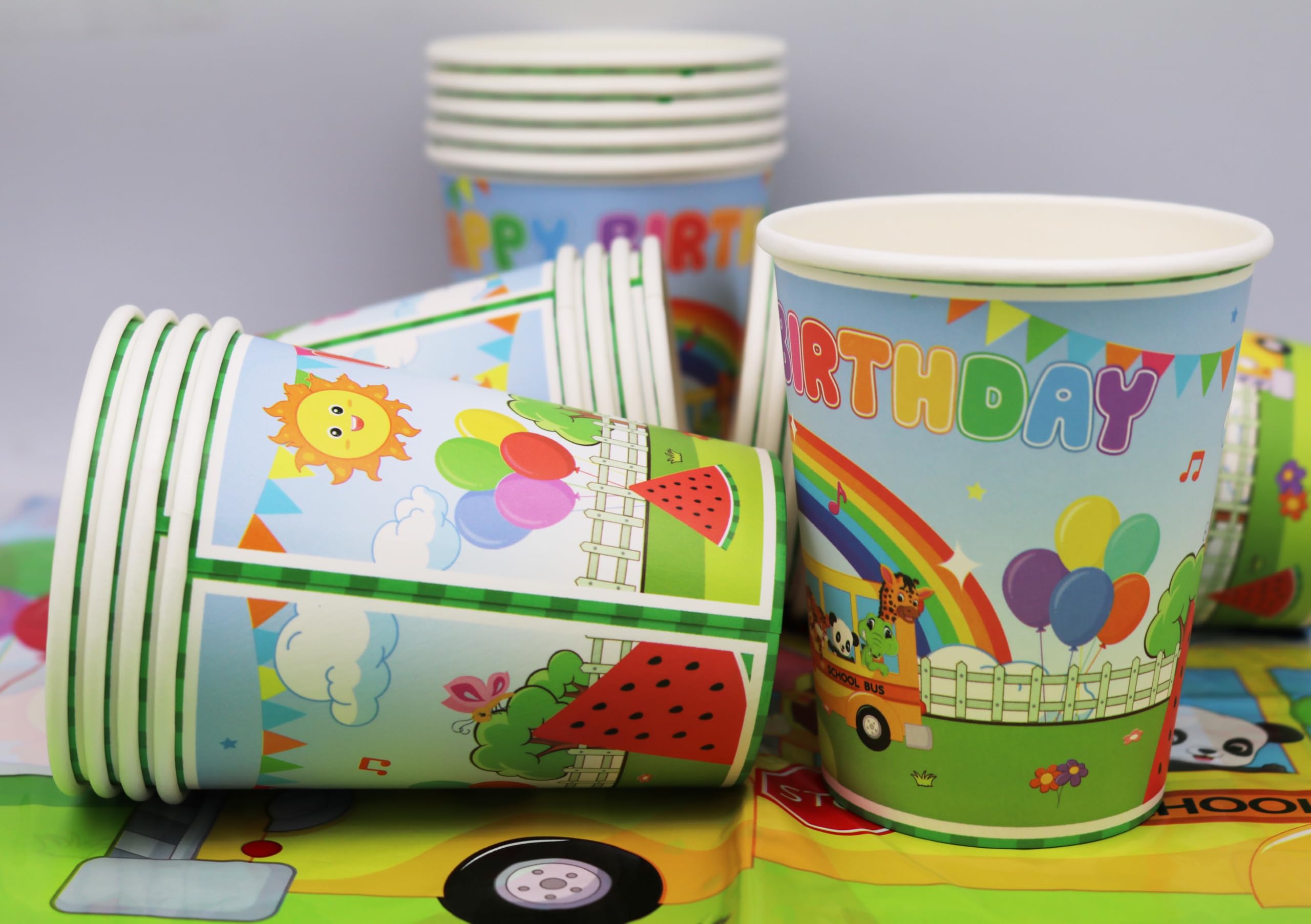 Set di decorazioni per feste di compleanno a tema fattoria verde per bambini, 61 pezzi include piatti di cartone, tazze, tovaglioli e tovaglie per 20 bambini, festa di compleanno a tema fattoria con