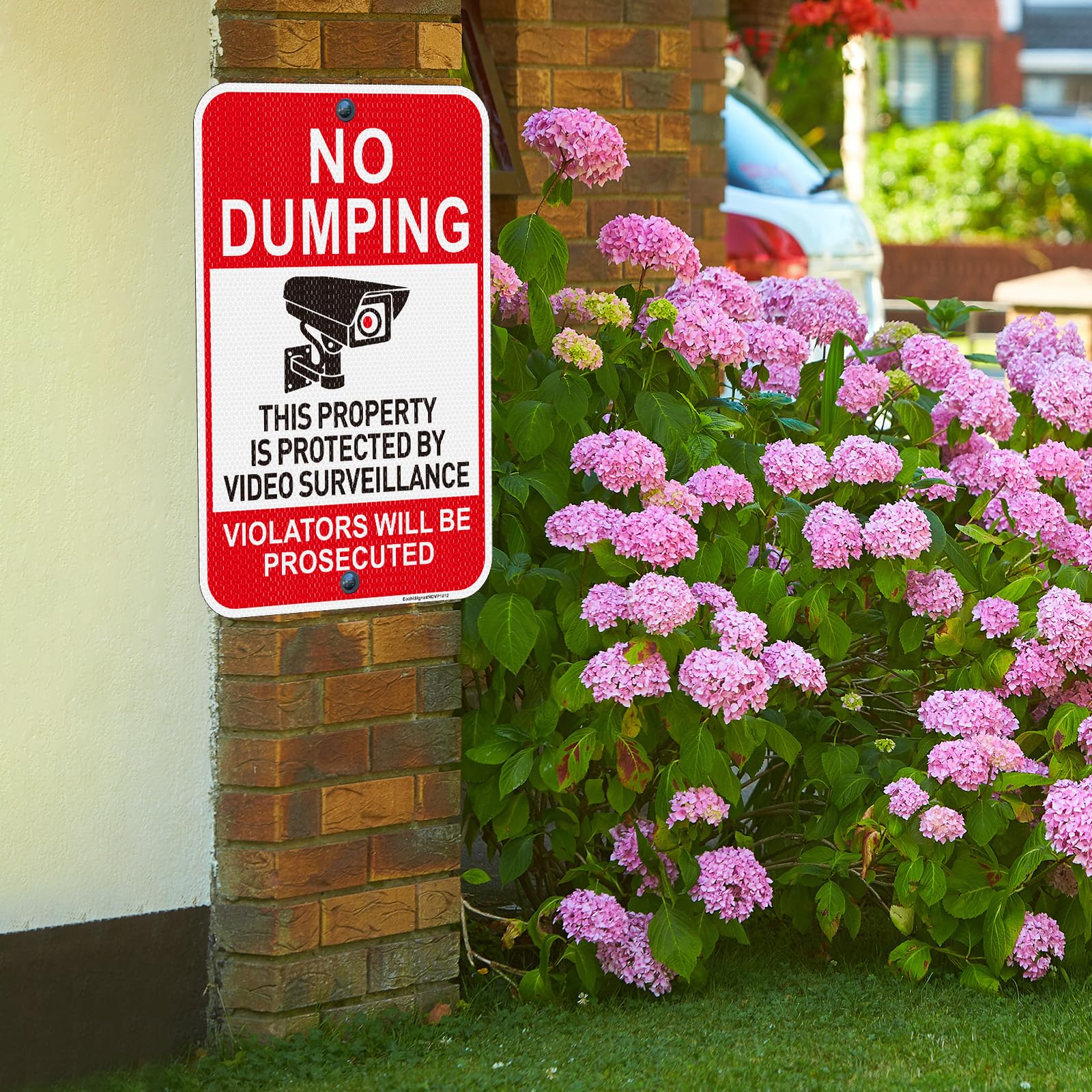 Letrero de no dumping con texto en inglés "No Dumping Property Protected By Video Surveillance", paquete de 2 unidades, 18 x 12 pulgadas, aluminio reflectante de grado ingeniero, resistente a la