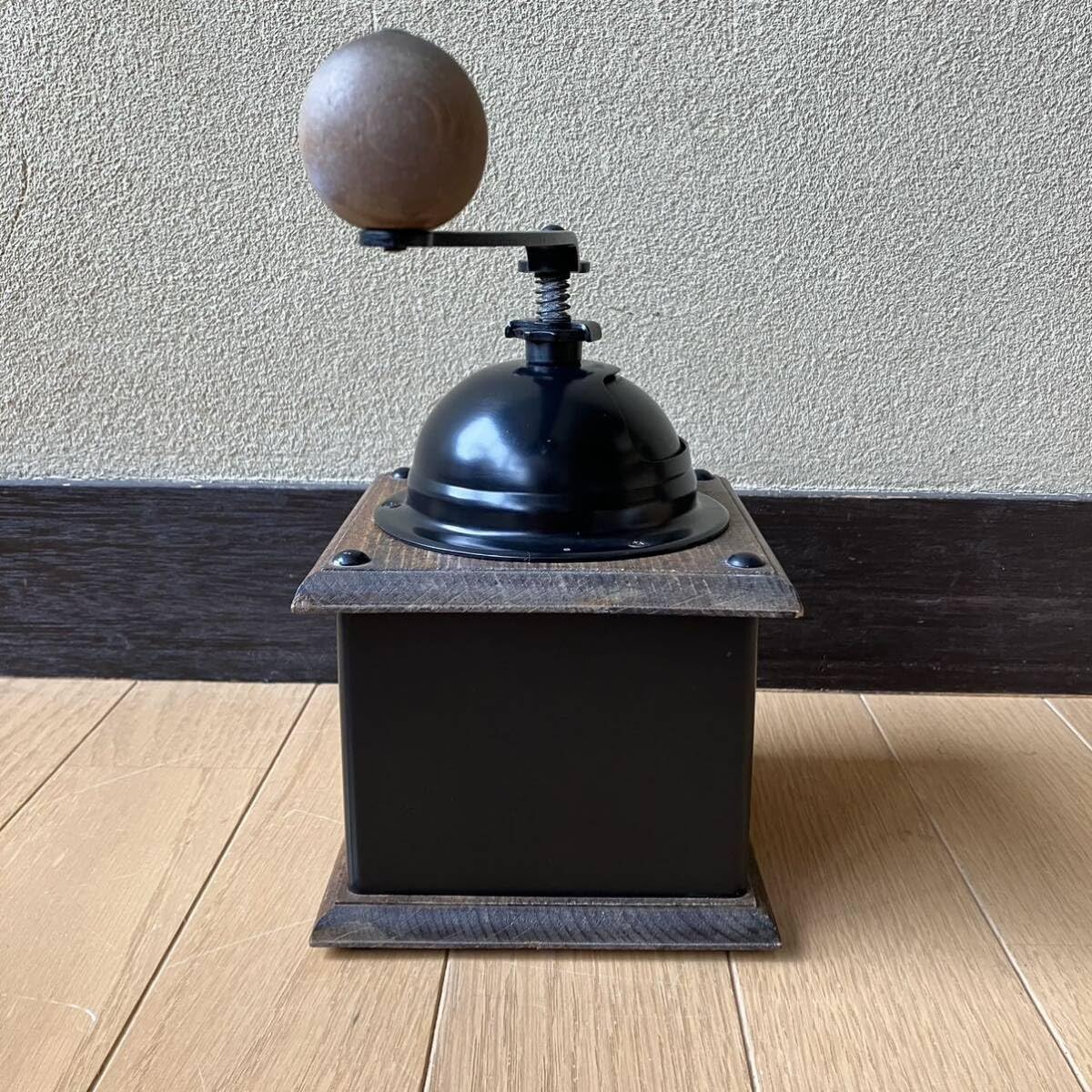 Amazon | コーノ F601 WEST HOUSE 別注 コーヒーミル KONO 河野 Amazon | コーノ F601 WEST HOUSE 別注 コーヒーミル KONO 河野