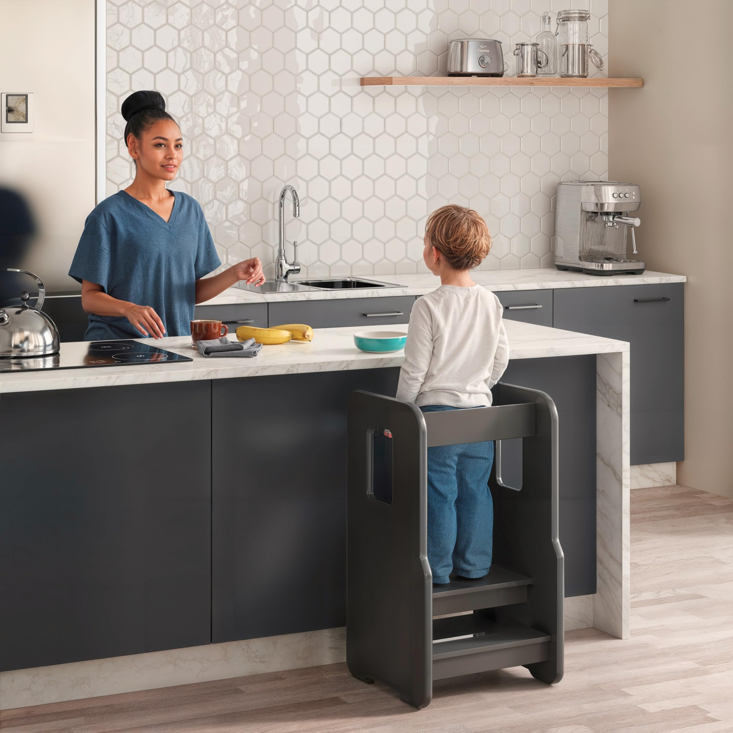 Lernturm ab 1 Jahr, Montessori Learning Tower, Schwarz | 3-stufig Höhenverstellbarer Lernturm für Kinder, Kinderstuhl Holz, Sicherer & Stabil Tritthocker Kinder, Tritthocker
