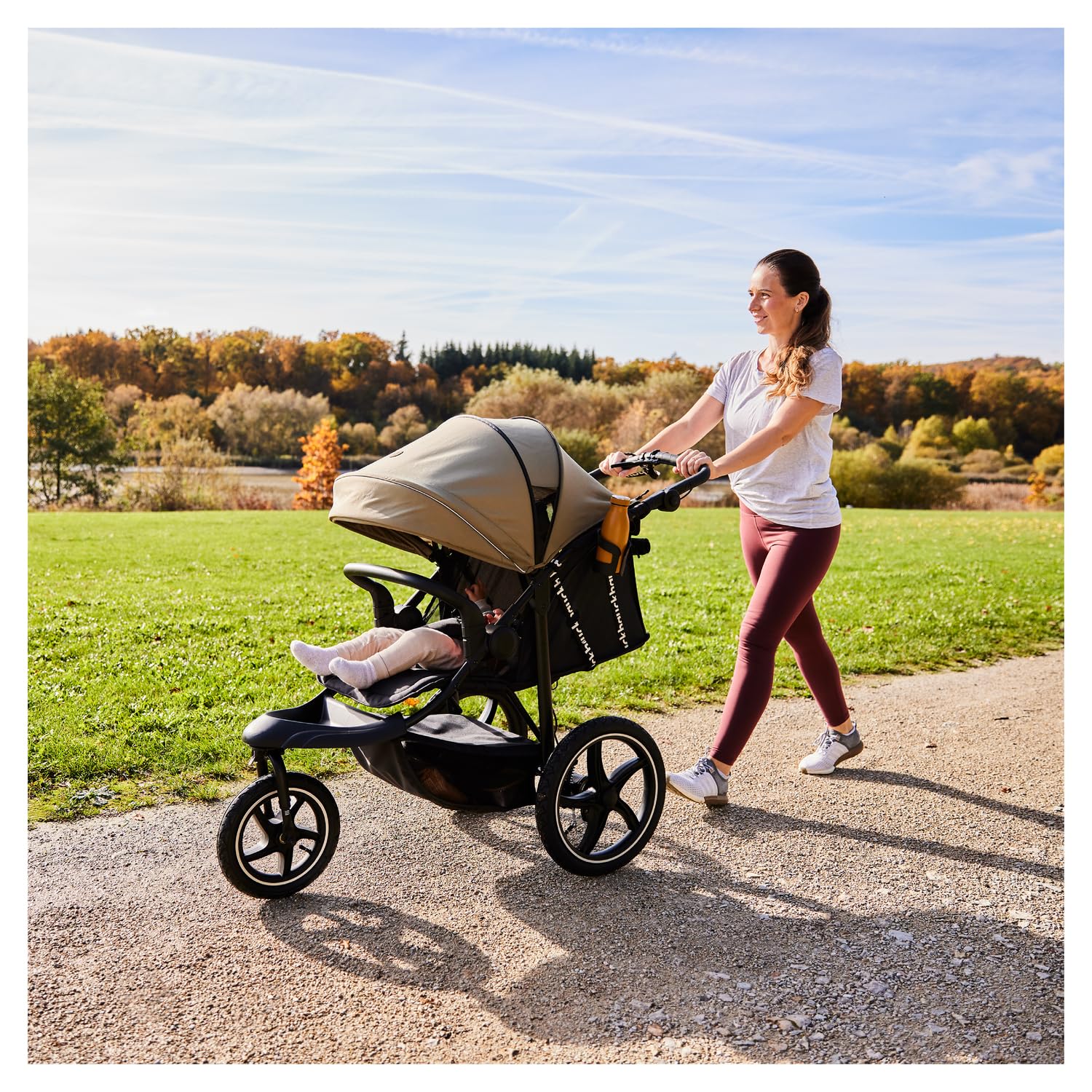 hauck Runner 3 Olive – Poussette 3 Roues Bébé avec Grandes Roues Air, Suspension, Frein à Main, Canopy XL, Fenêtre Maille, Panier Couvercle, Inclinable, Porte-Gobelet, de la Naissance à 22 kg