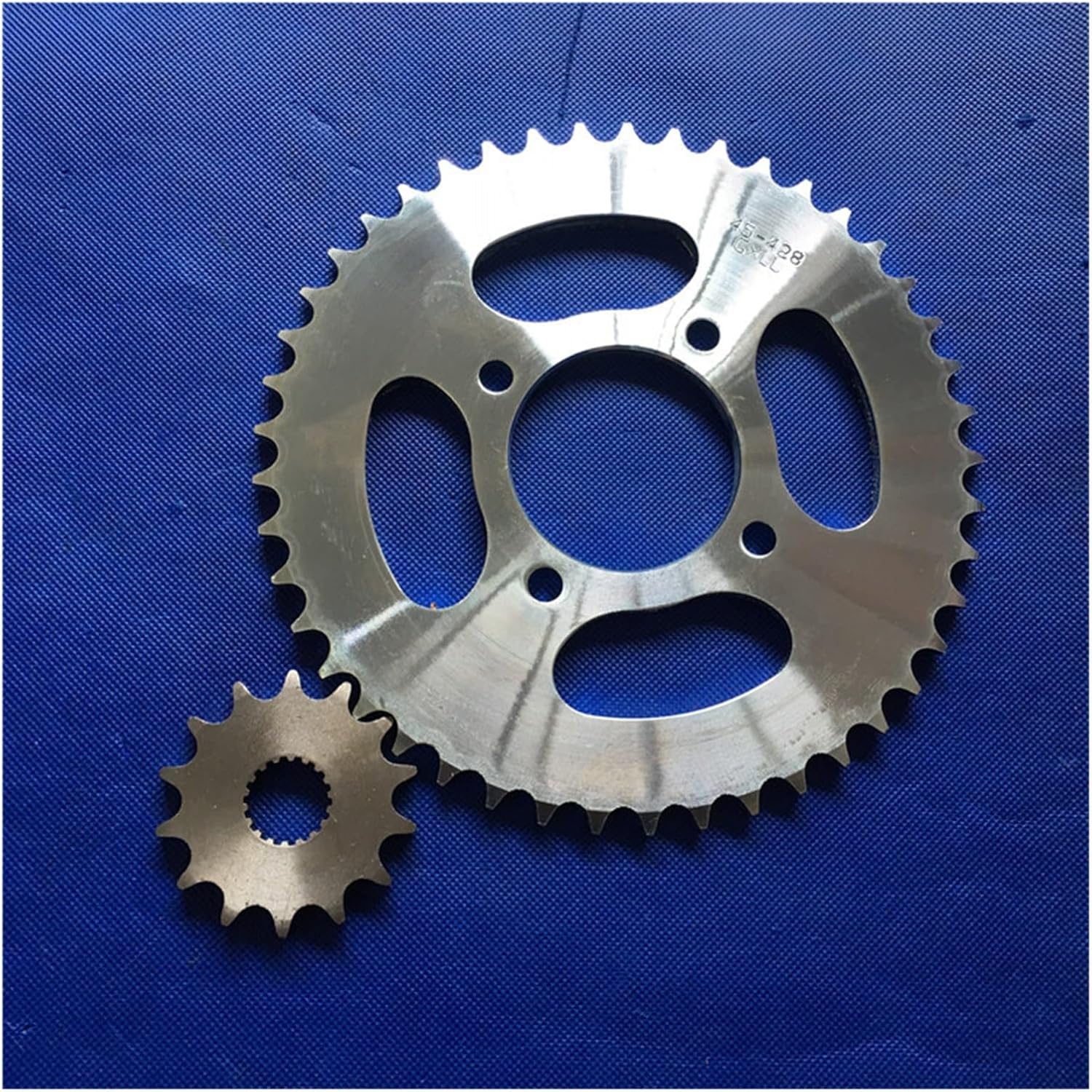 Motorcycle Accessories Chain QM125-2A / 2/3 QS Size Sprocket Chain Wheel