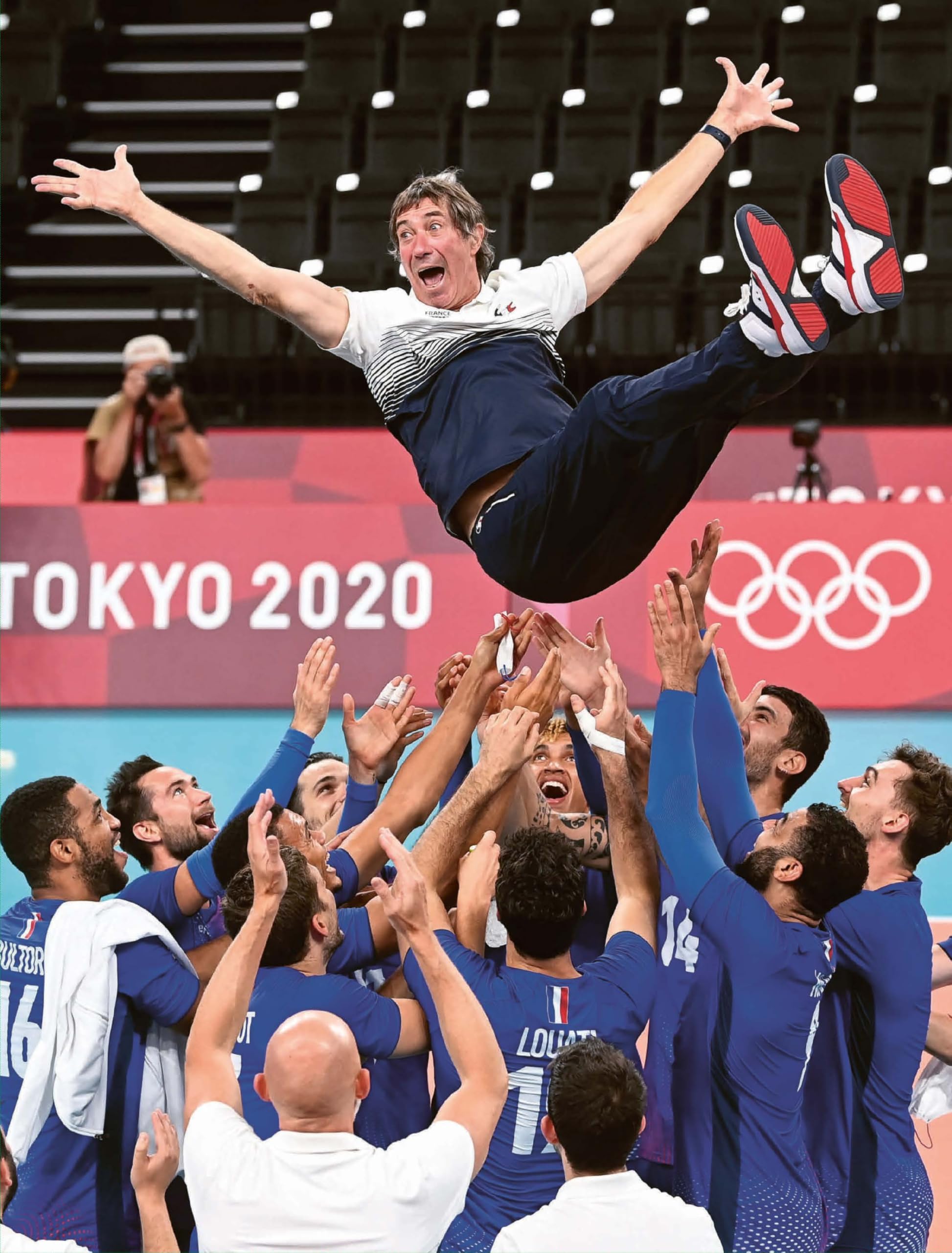Volley-Ball, une équipe en or: 2012-2024 D'Outsiders à Champions olympiques