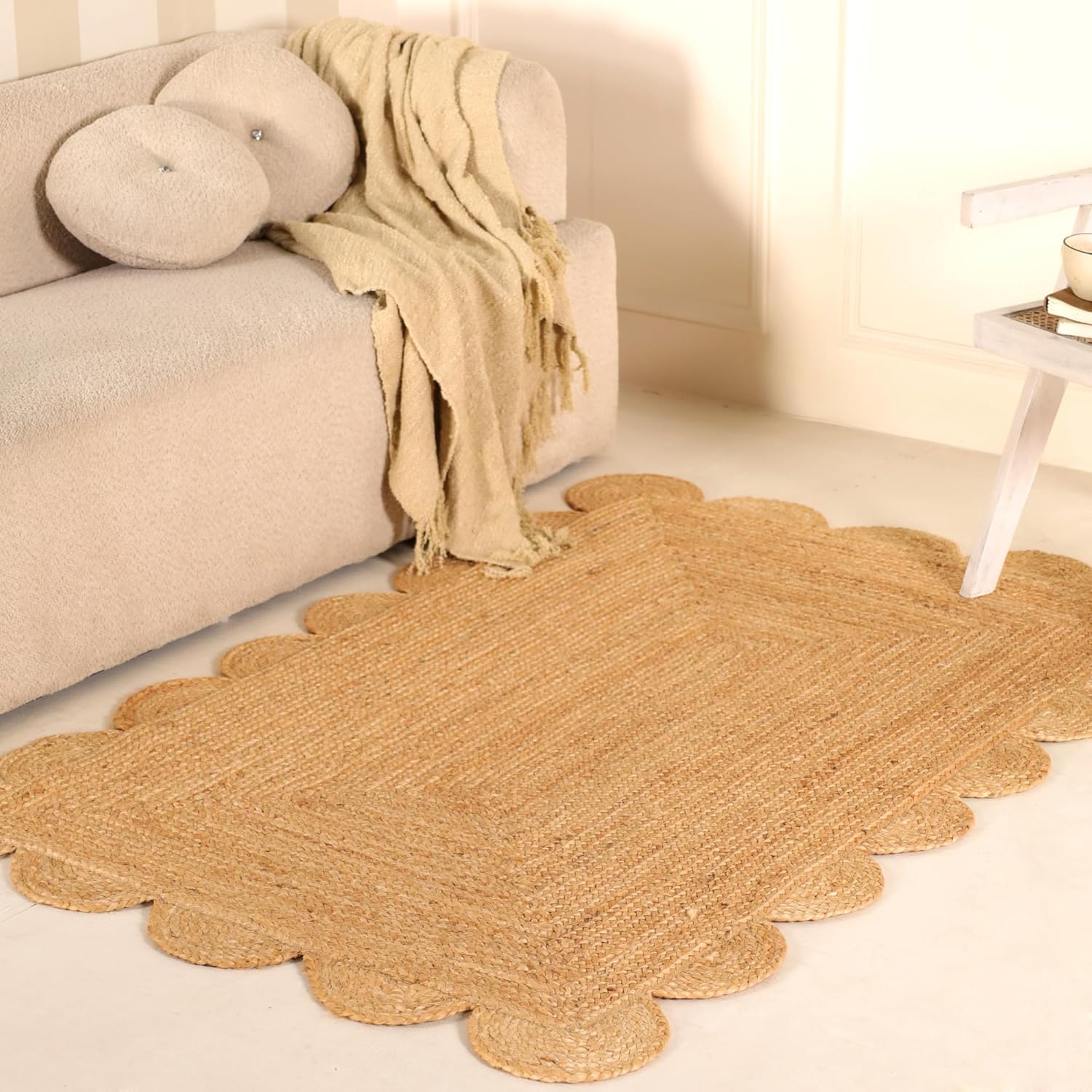 Scalloped Edge Jute Rug 3x5ft – Handwoven Natural Fiber Rug for Living Room, Bedroom, and Entryway, Rustic & Boho Style