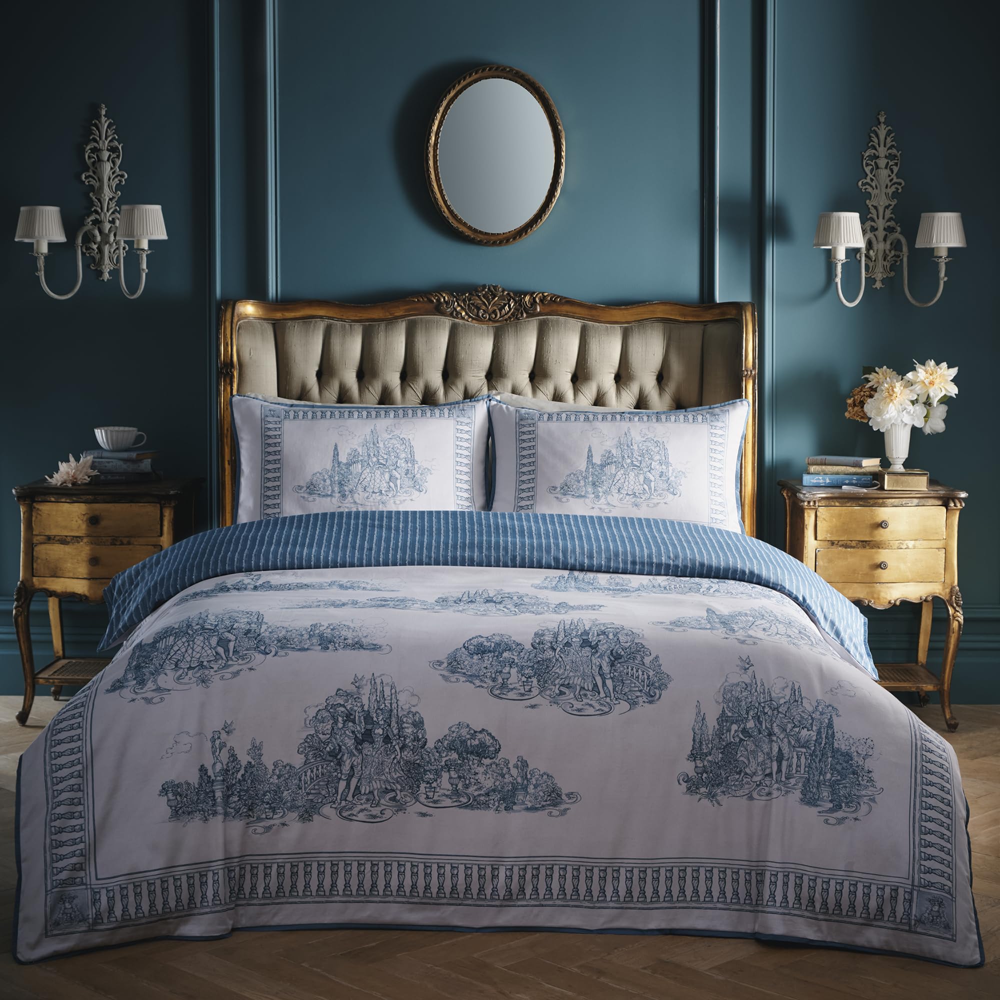Laurence Llewelyn-Bowen Blue 'Tuscan Toile' 100% Cotton Duvet Cover Set In | Size: Double