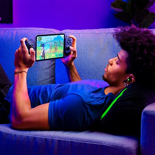 Razer Kishi V3 Pro - Full-size mobile controller for iPhone, Android smartphones and tablet 8" - USB-C Plug-and-Play - Anti-drift analogue sticks (12 buttons - Sensa HD Haptics, Nexus App) Black - 12