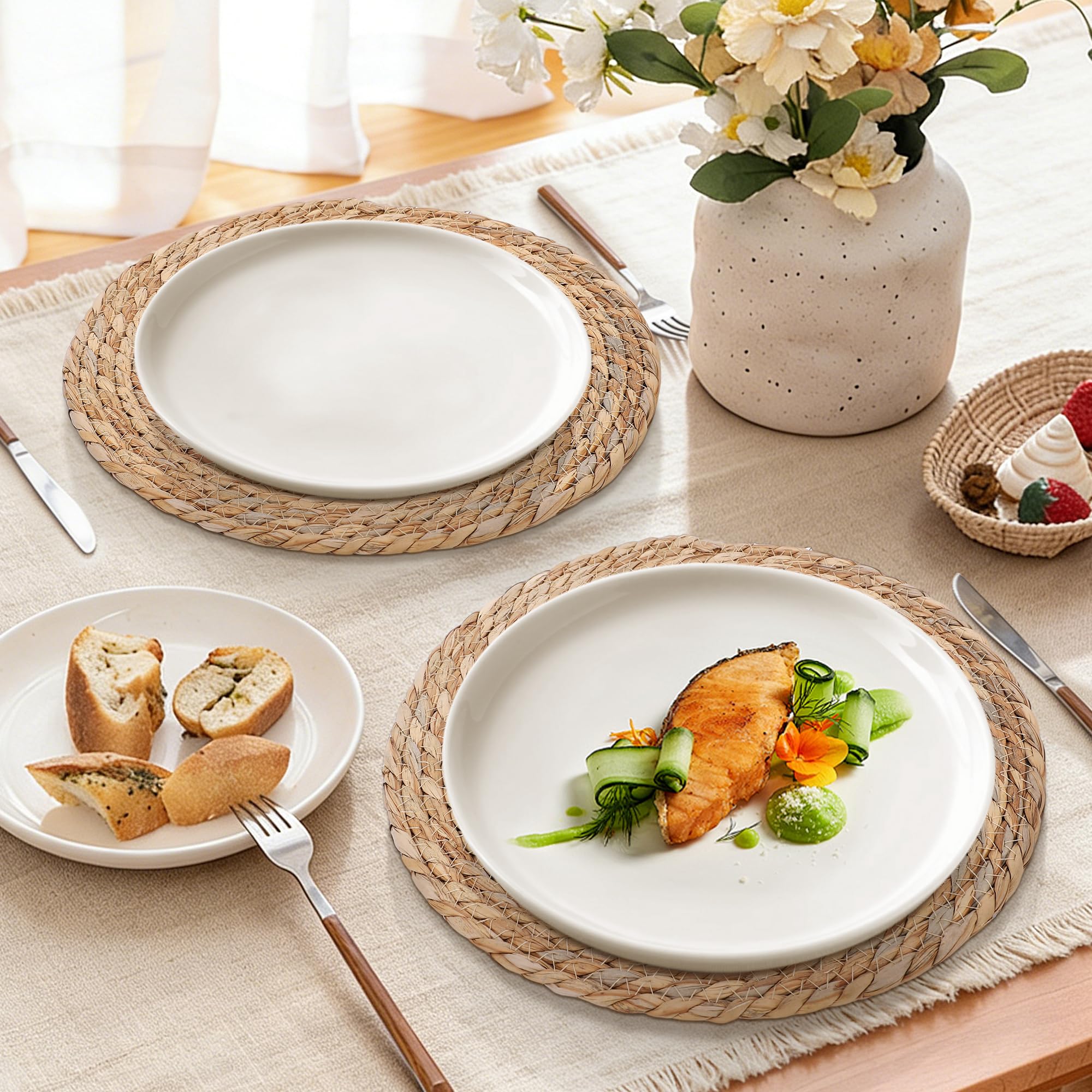 12PCS Sets de Table Ronds Tressés, 30cm Napperon Style Boho Antidérapant | Sets de Table Résistant à la Chaleur, Sous-Verres Tissé, Tapis de Table de Cuisine et Comptoir, Repas en Famille, Vacances