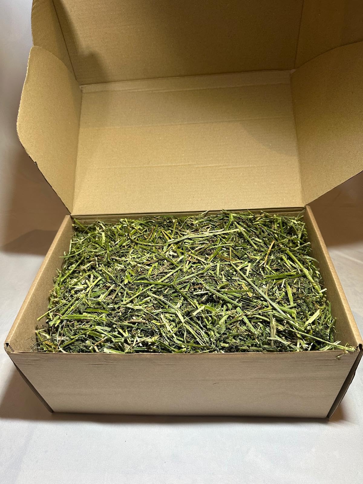Organic Alfalfa Hay - Lucerne for Rabbits, Guinea Pigs, Horses, Cattle, Goats, Poultry - 1kg