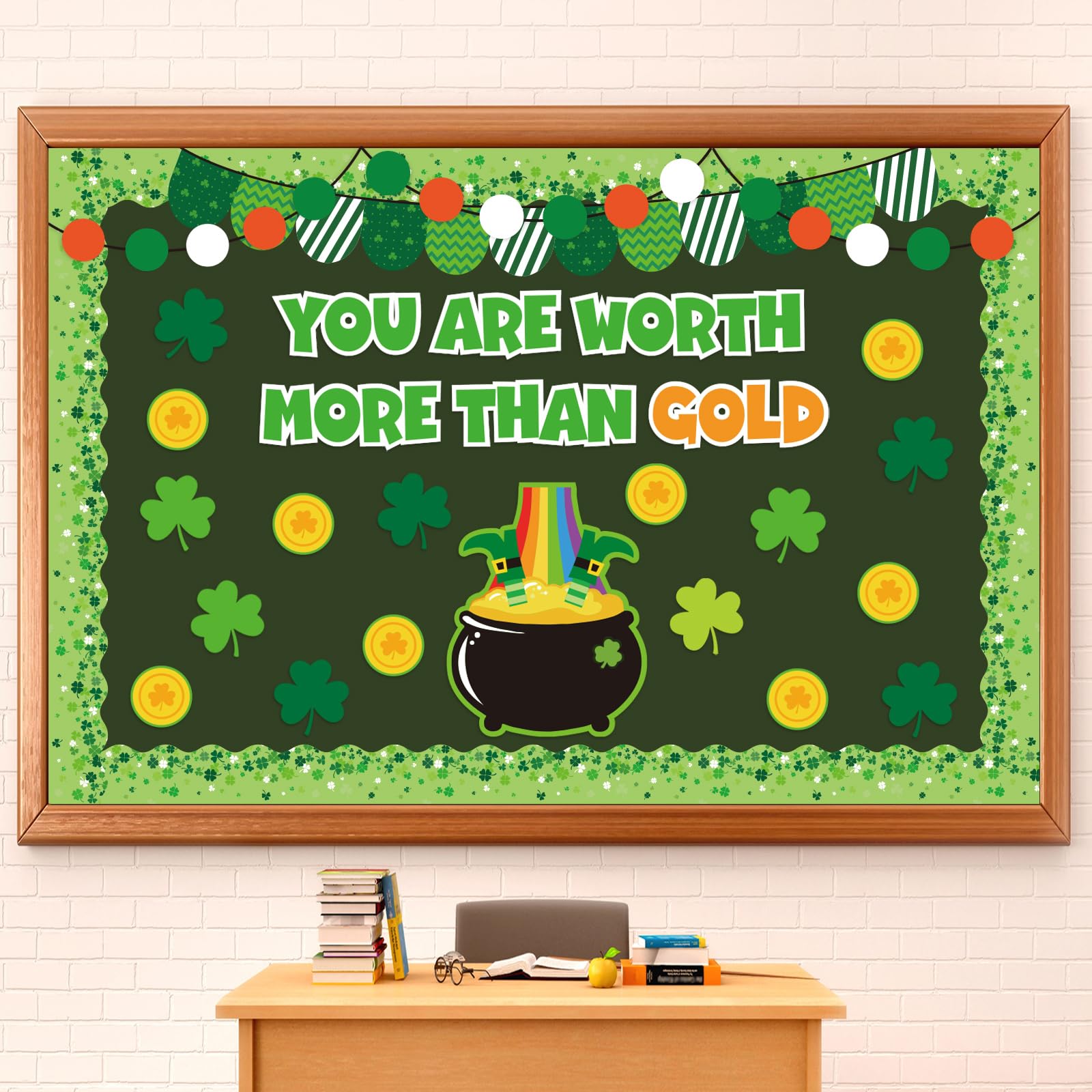 Snapklik.com : JarThenaAMCS 72Pcs St Patricks Day Bulletin Board Decor ...