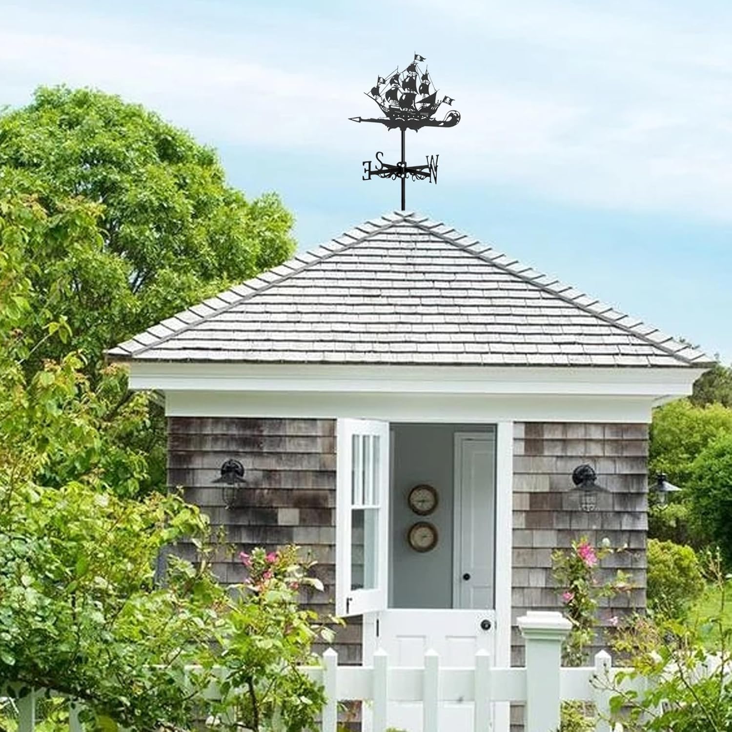 1PC Weather Vane Pirate Ship Weather Vanes for The Garden Roof Mount Weather Vane for Yard Metal Wind Direction Indicator for Garden Patio Roof Decor