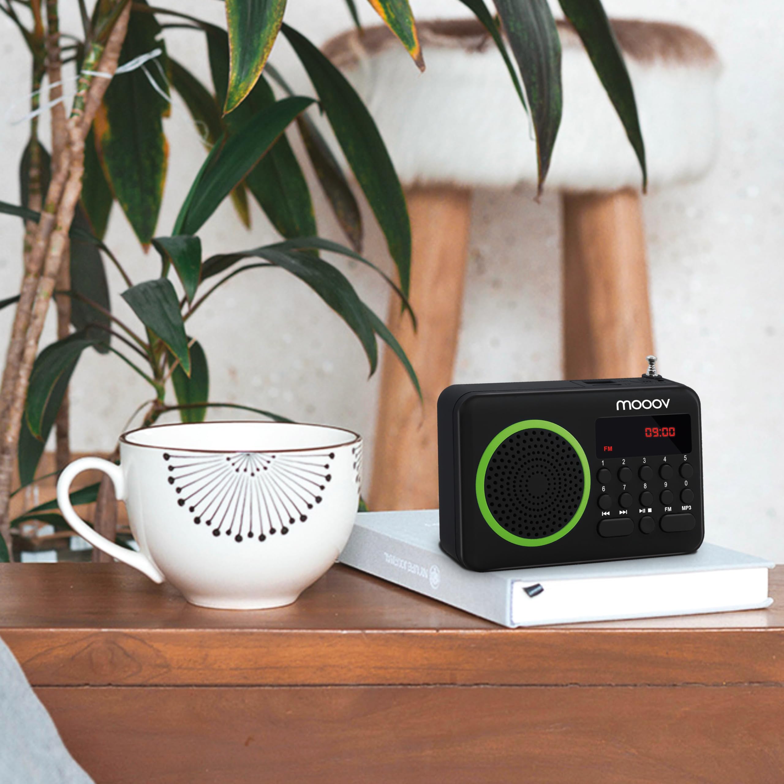 Metronic 477202 - Radio portátil FM compacto con puerto USB, lector tarjeta Micro SD, color negro/verde