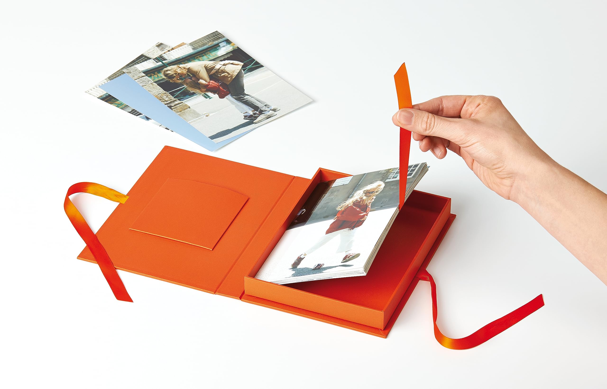 Walther Design FB-112-B Fun Standart Gift Box with die Cut for Your Personal Picture, for Photos, 5 x 7 inch (13 x 18 cm), Black