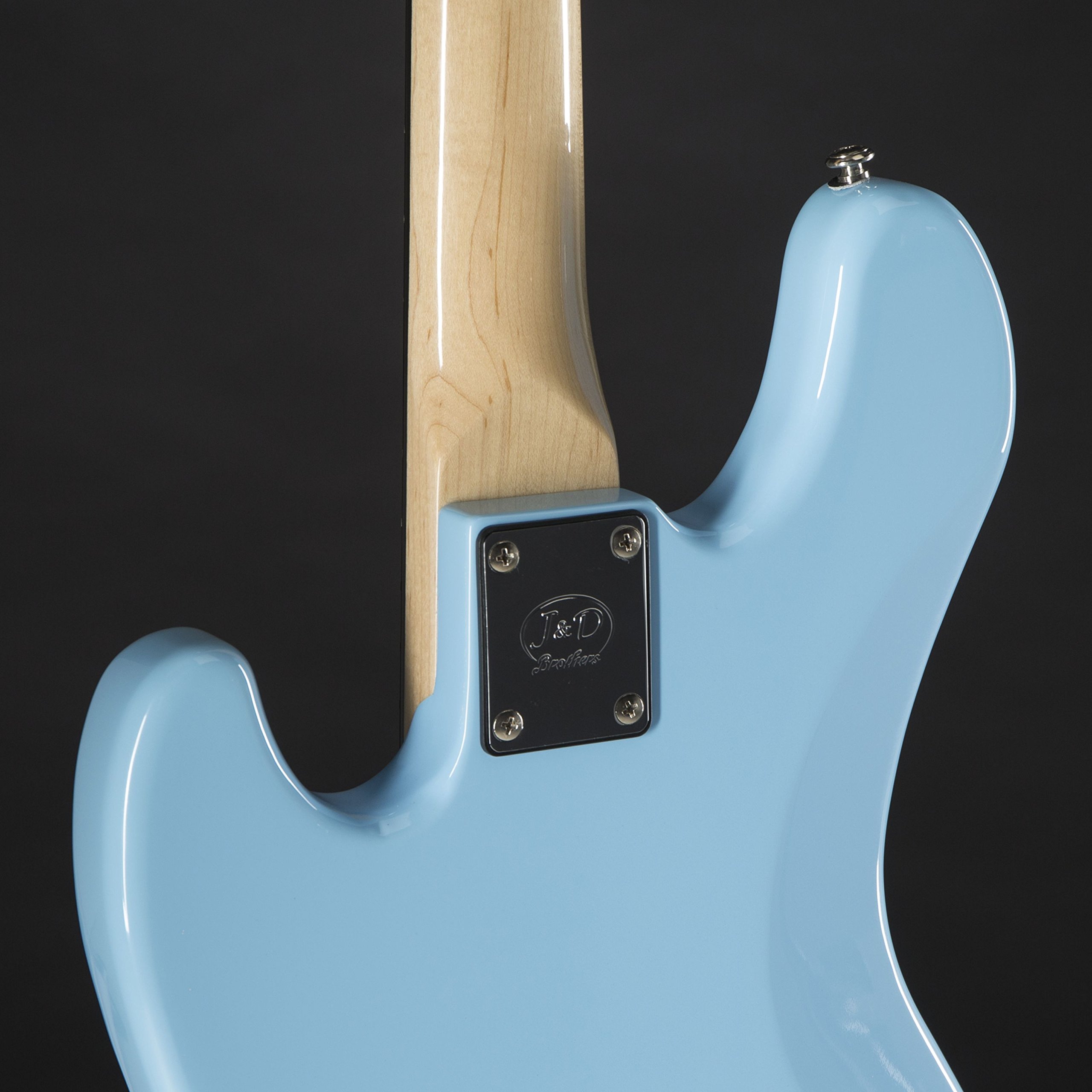 J & D JB Vintage 1975 SKBL Sky Blue 4 Saiter E-Bass mit Single-Coil Pickups, passiver Elektronik, Vintage-Style Hardware