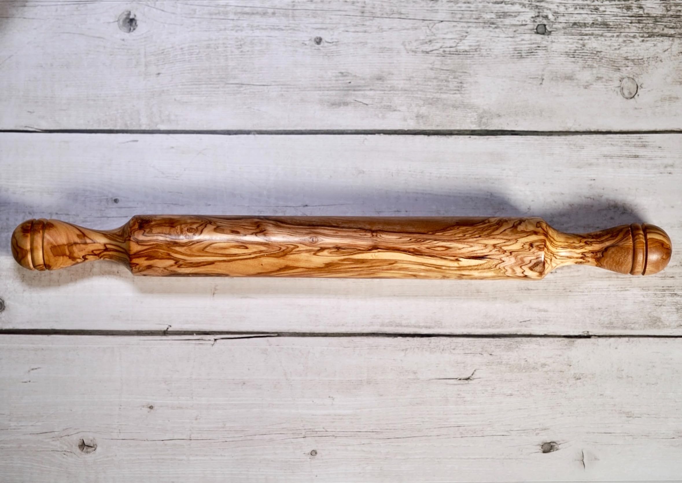 Rouleau à pâtisserie fait main en bois d'olivier 100 % naturel avec poignées, longueur 41 cm Ezo.Home