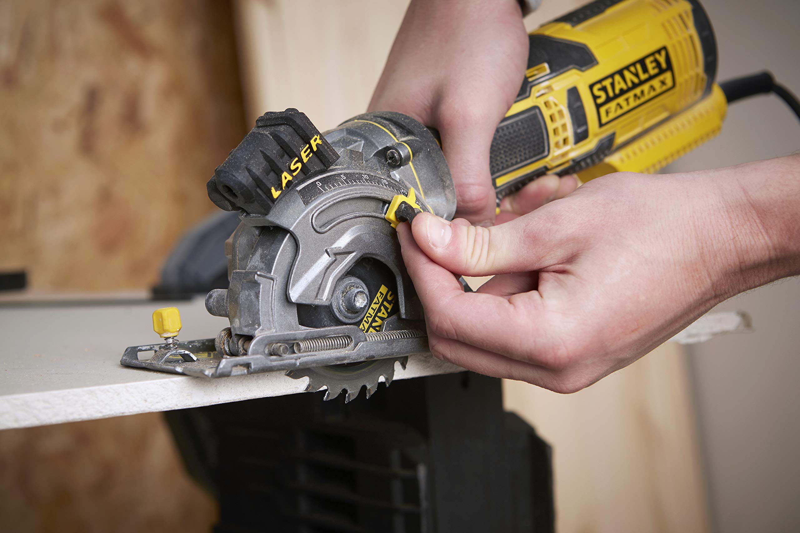 STANLEY FME380K-QS Mini-Sierra Circular de Mano 650W 89mm, 650 W
