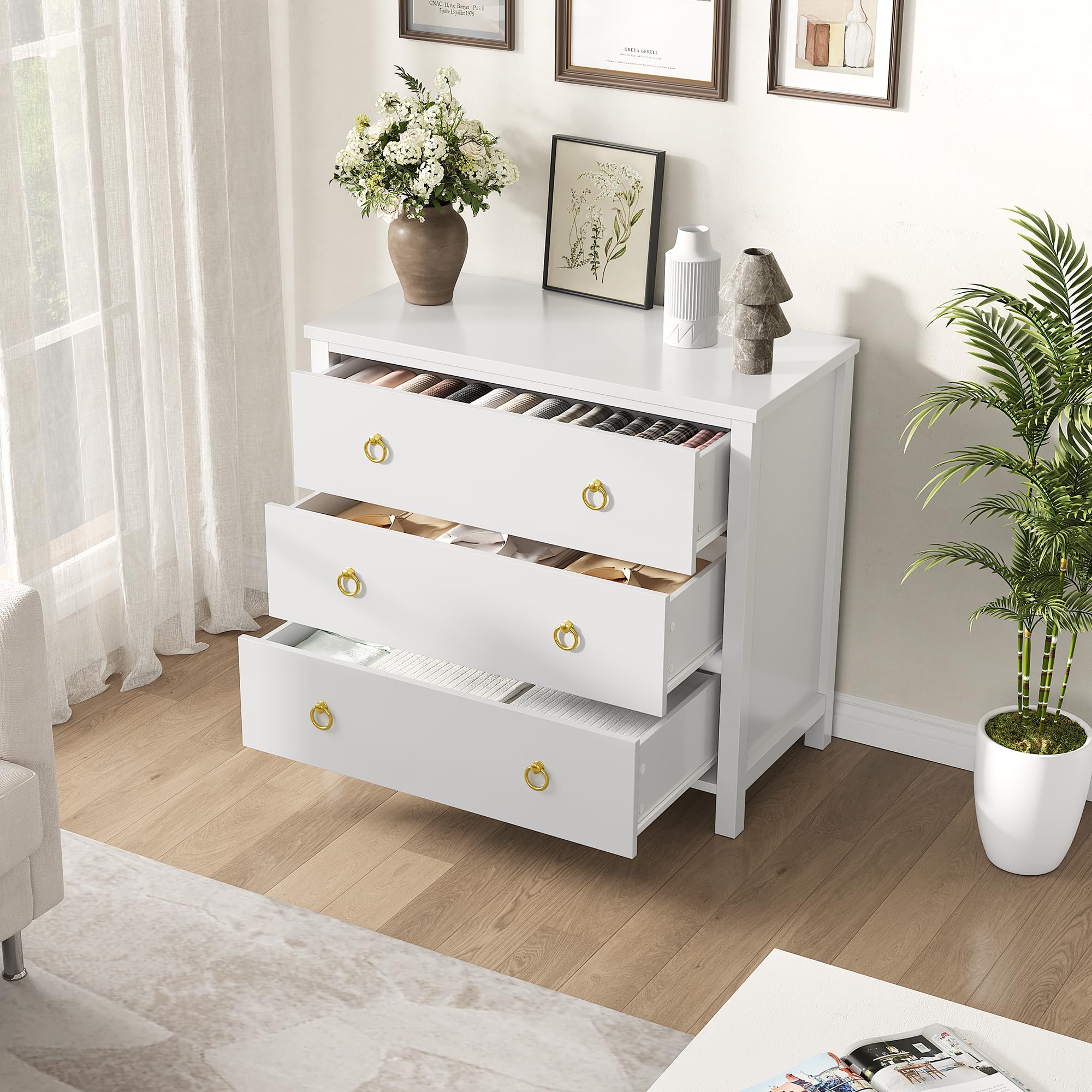 Commode 3 tiroirs Blanche poignées dorées