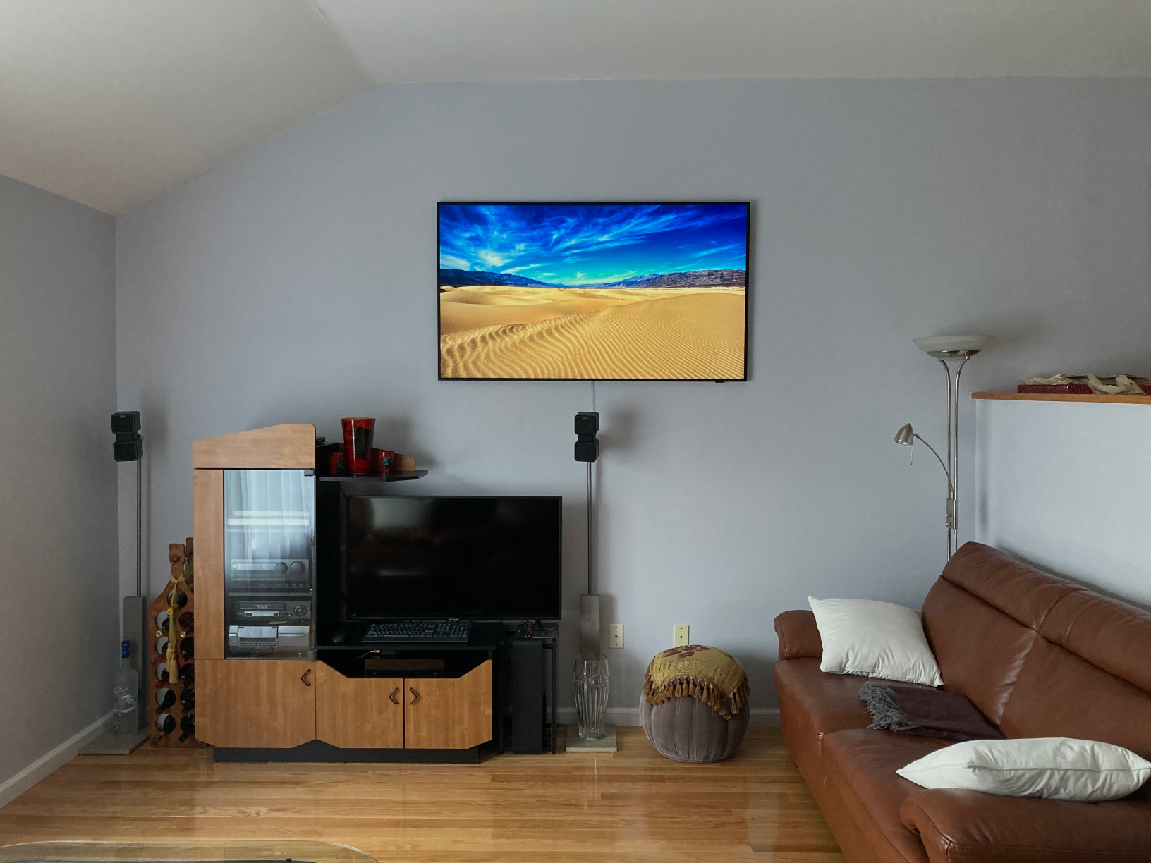 74/mo Finance SAMSUNG 55inch LS03A The Frame QLED 4K Smart TV with Alexa Builtin